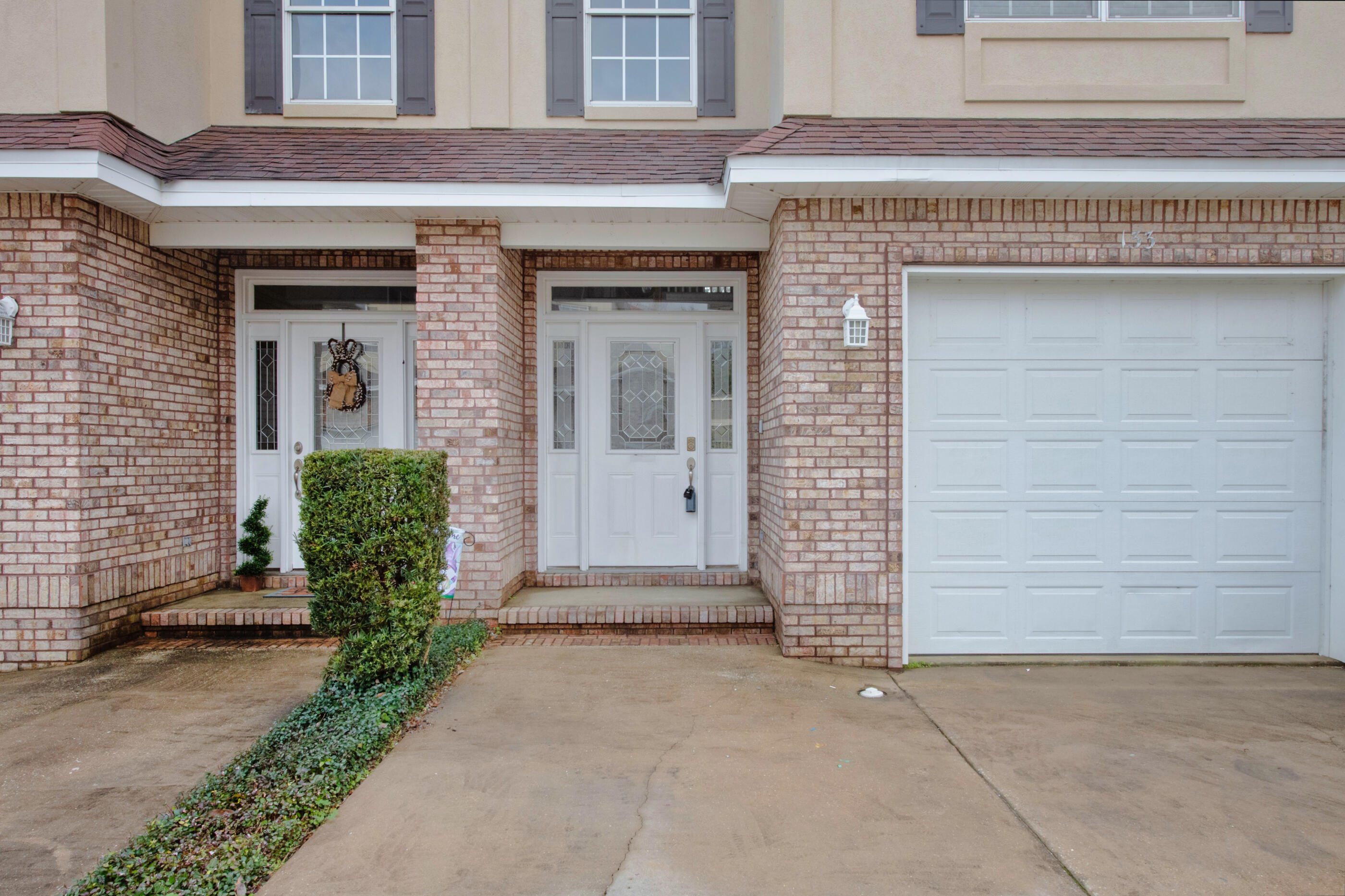 WALTON OAKS - Residential