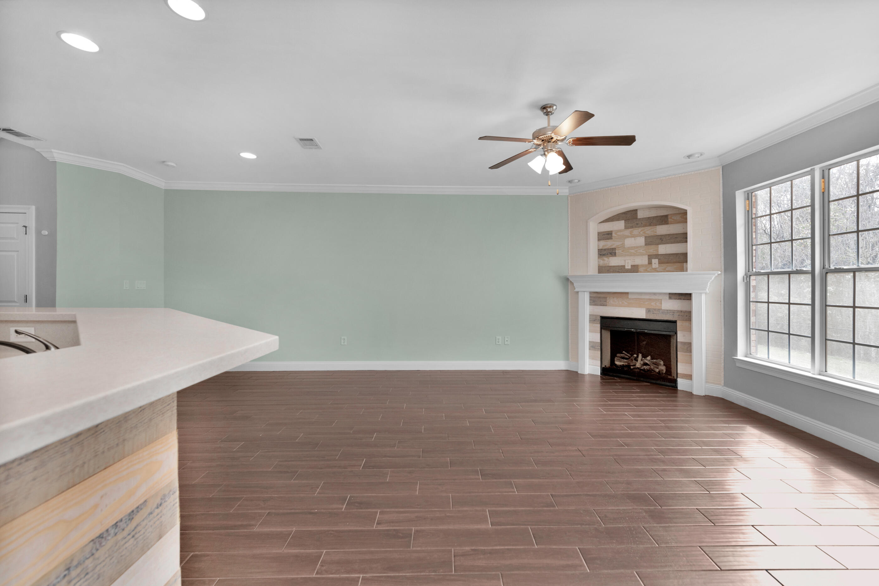 WALTON OAKS - Residential