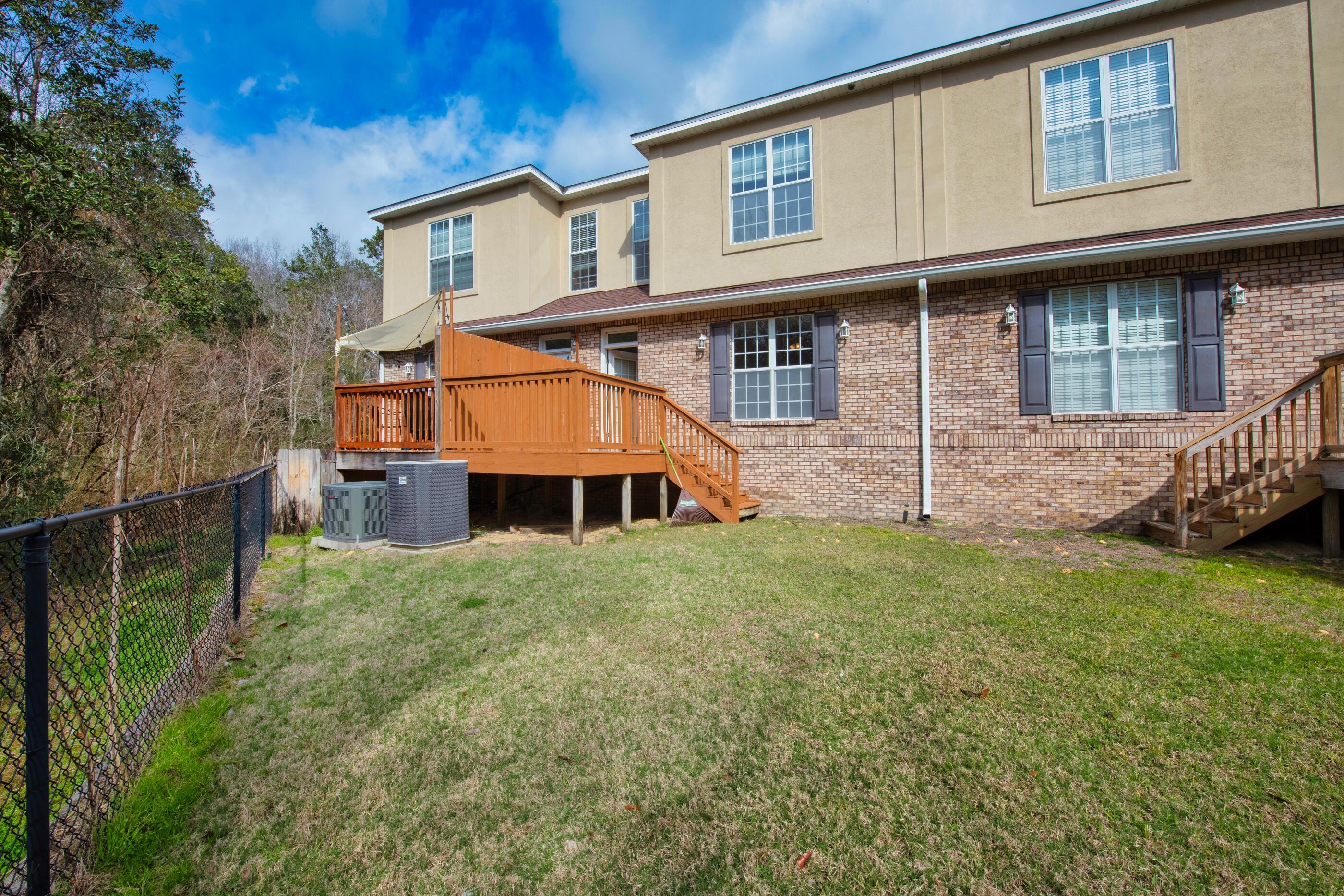 WALTON OAKS - Residential