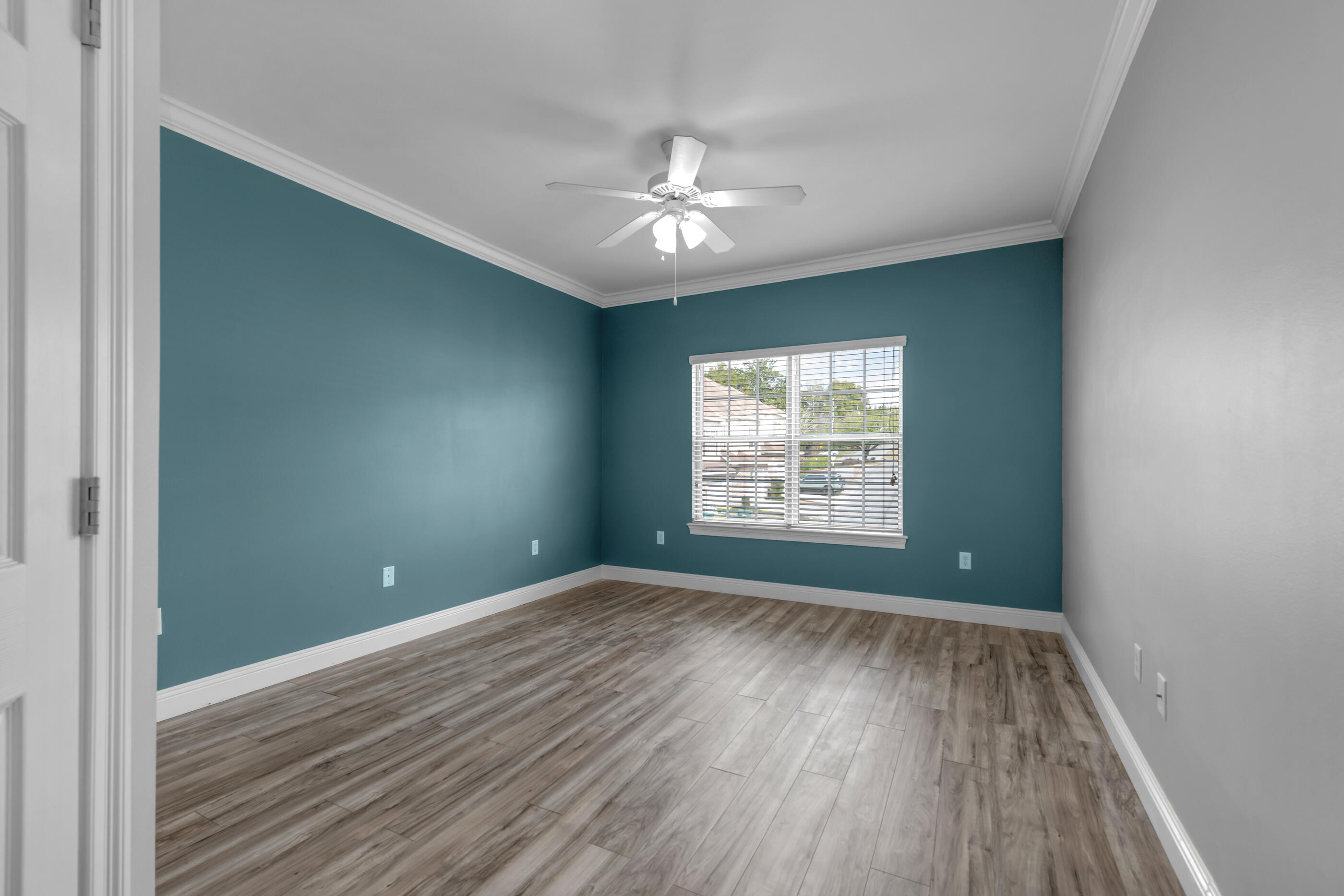 WALTON OAKS - Residential