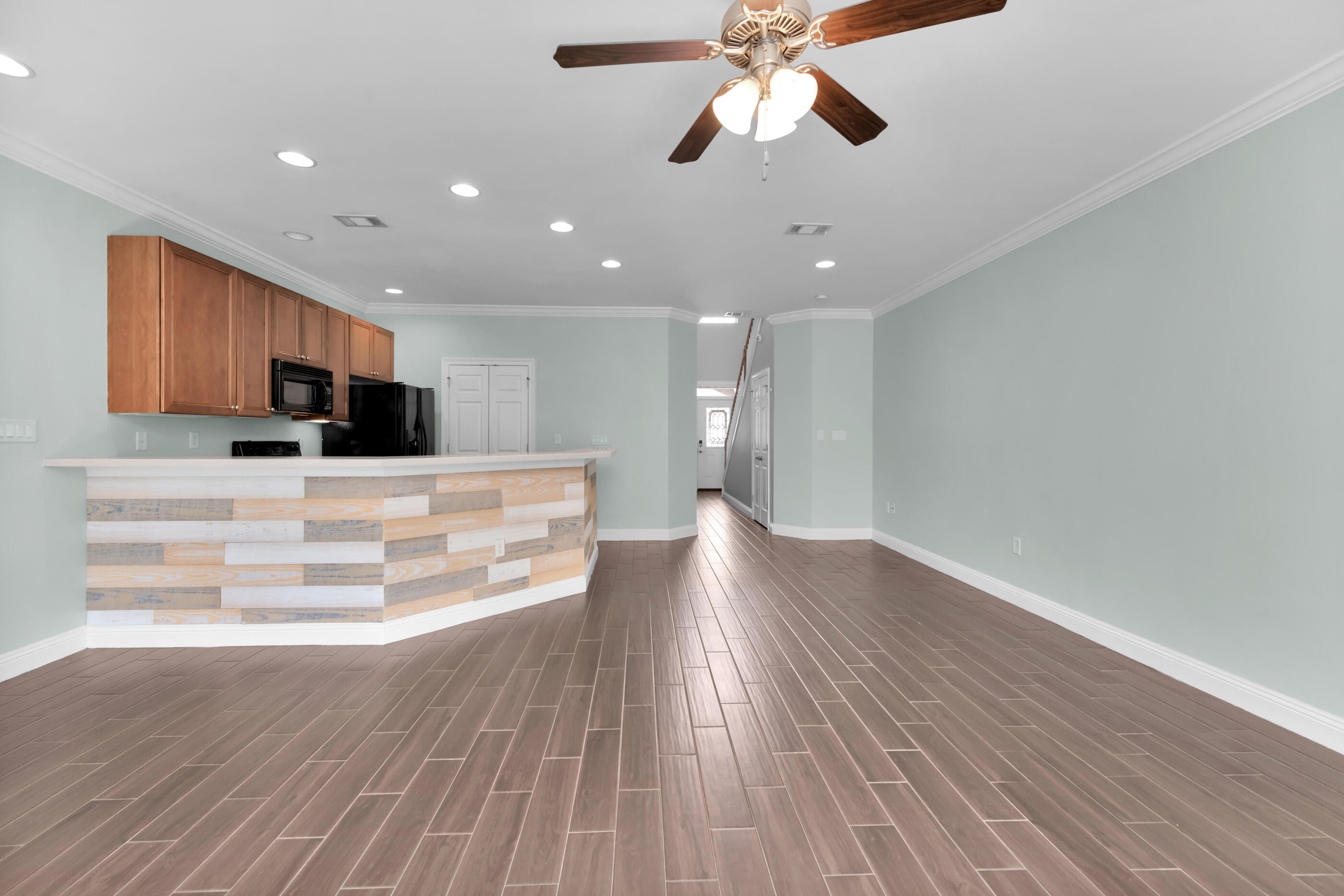 WALTON OAKS - Residential