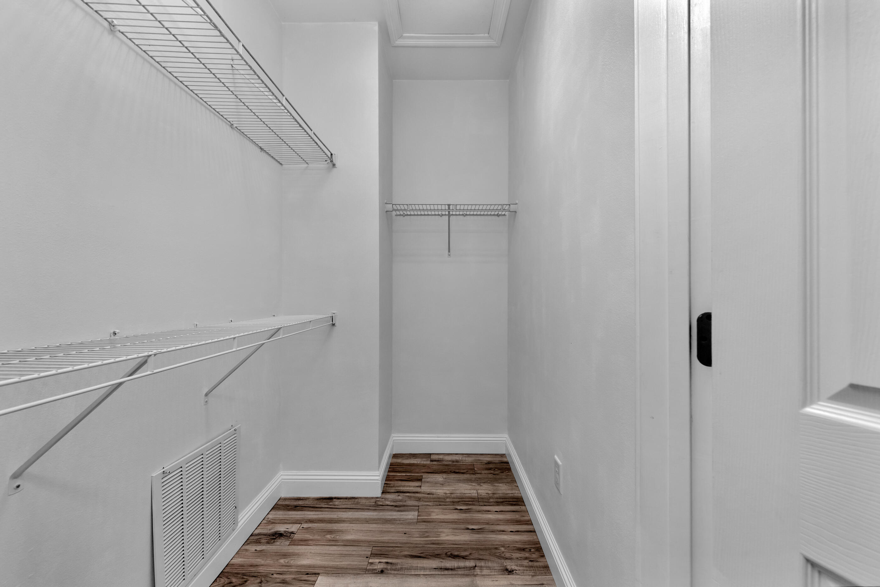 WALTON OAKS - Residential