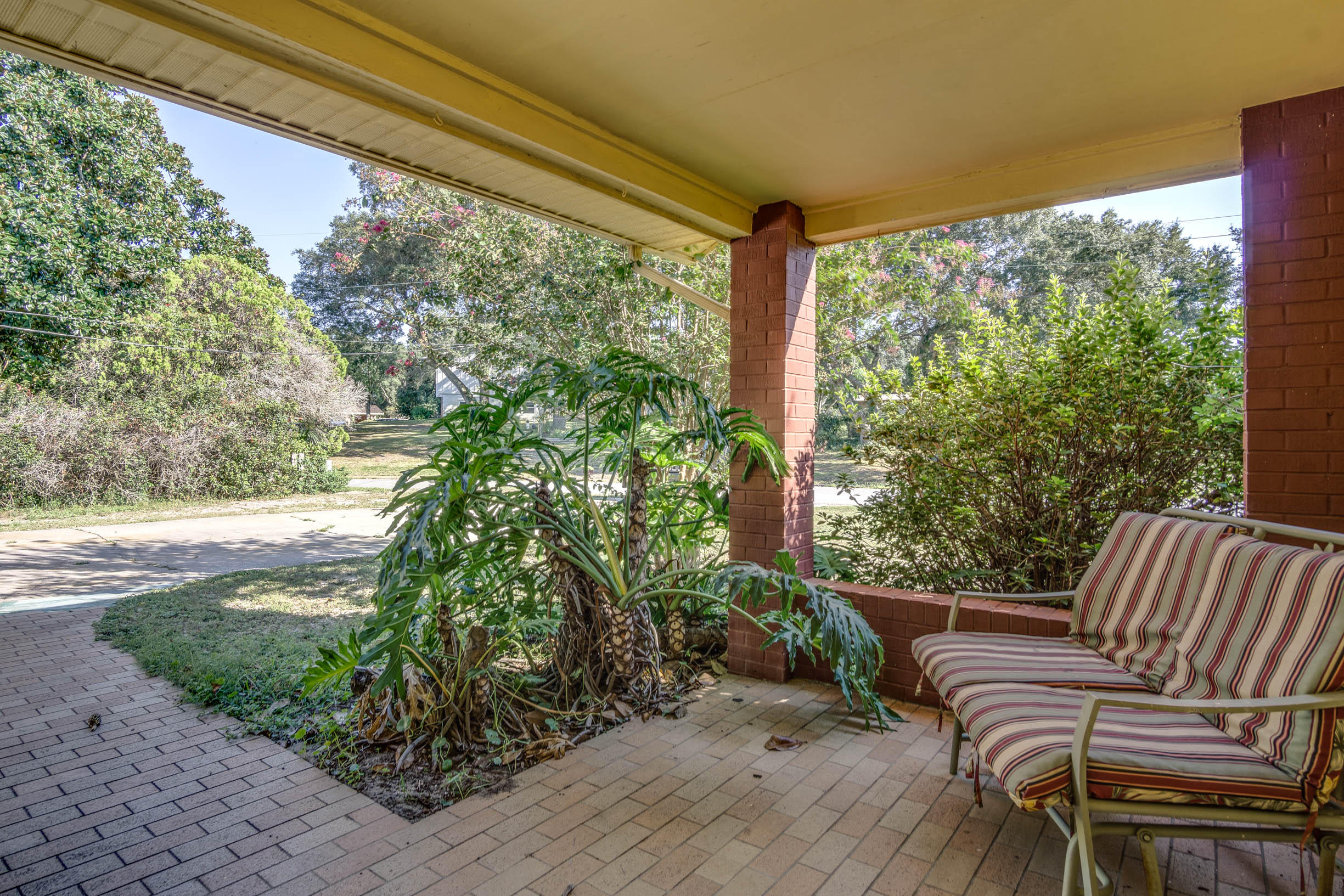 BAYOU WOODS - Residential