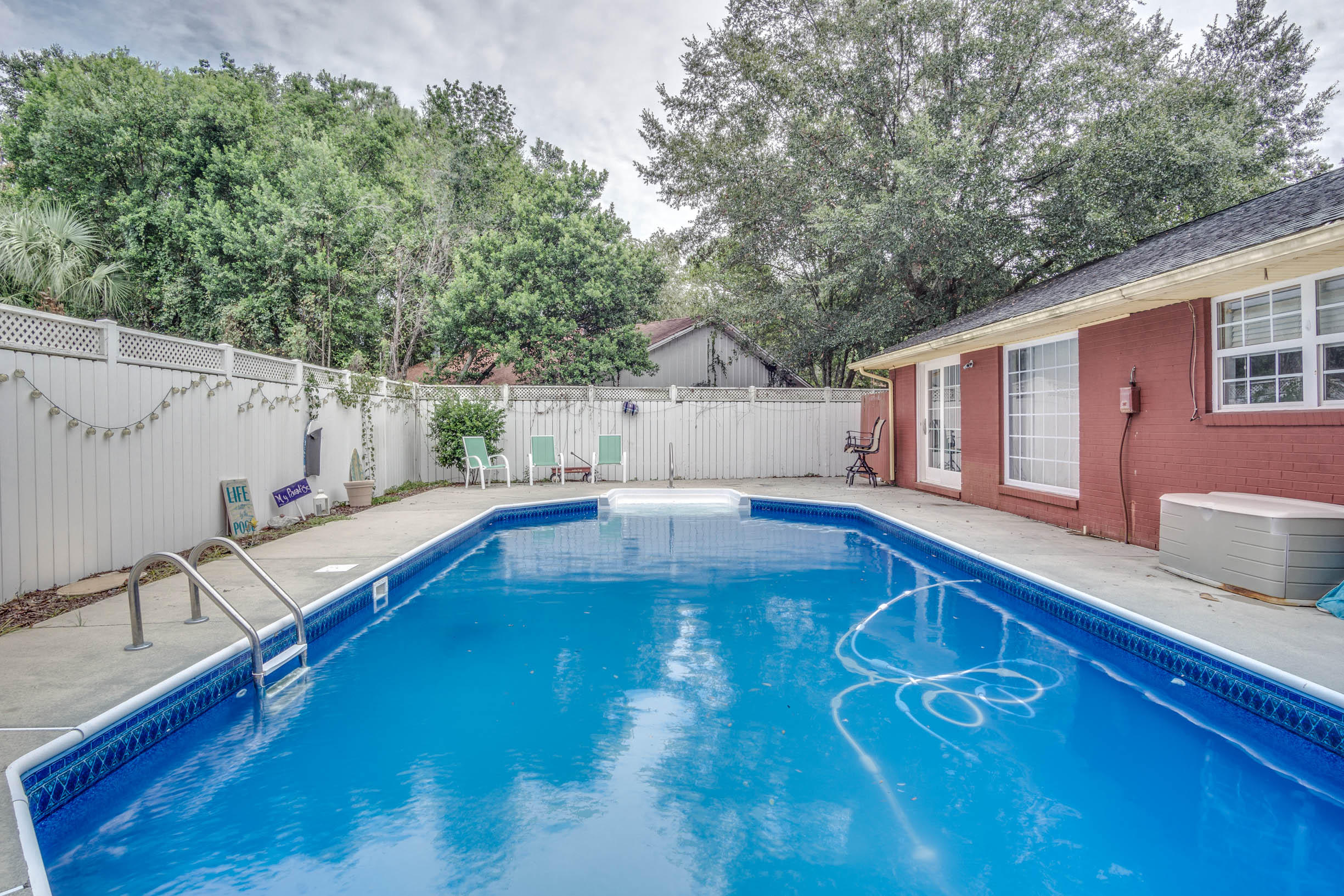 BAYOU WOODS - Residential