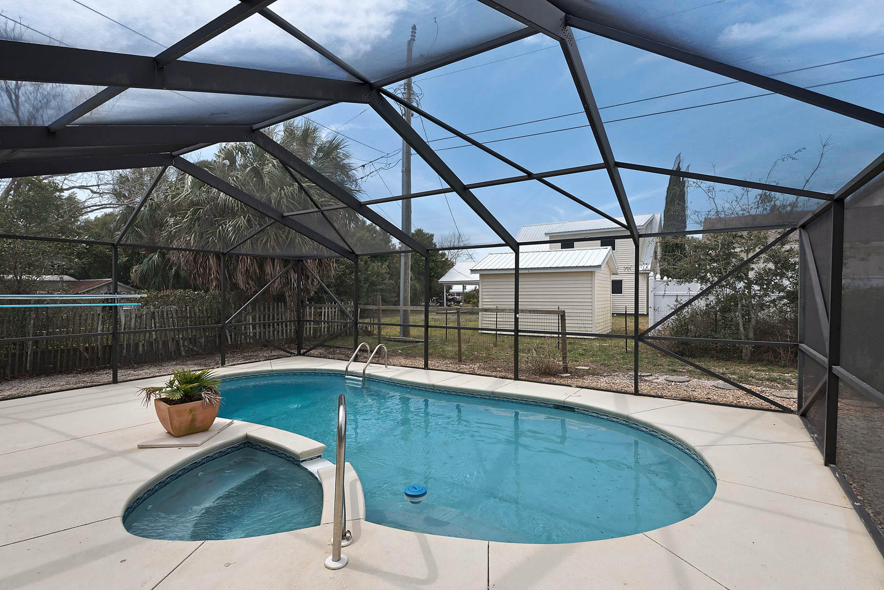 SANTA MONICA BEACH - Residential