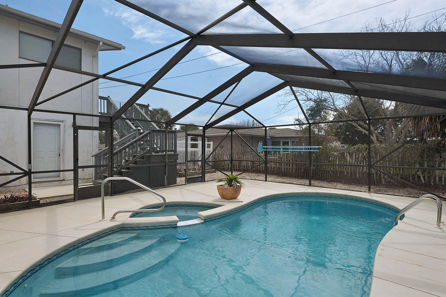 SANTA MONICA BEACH - Residential