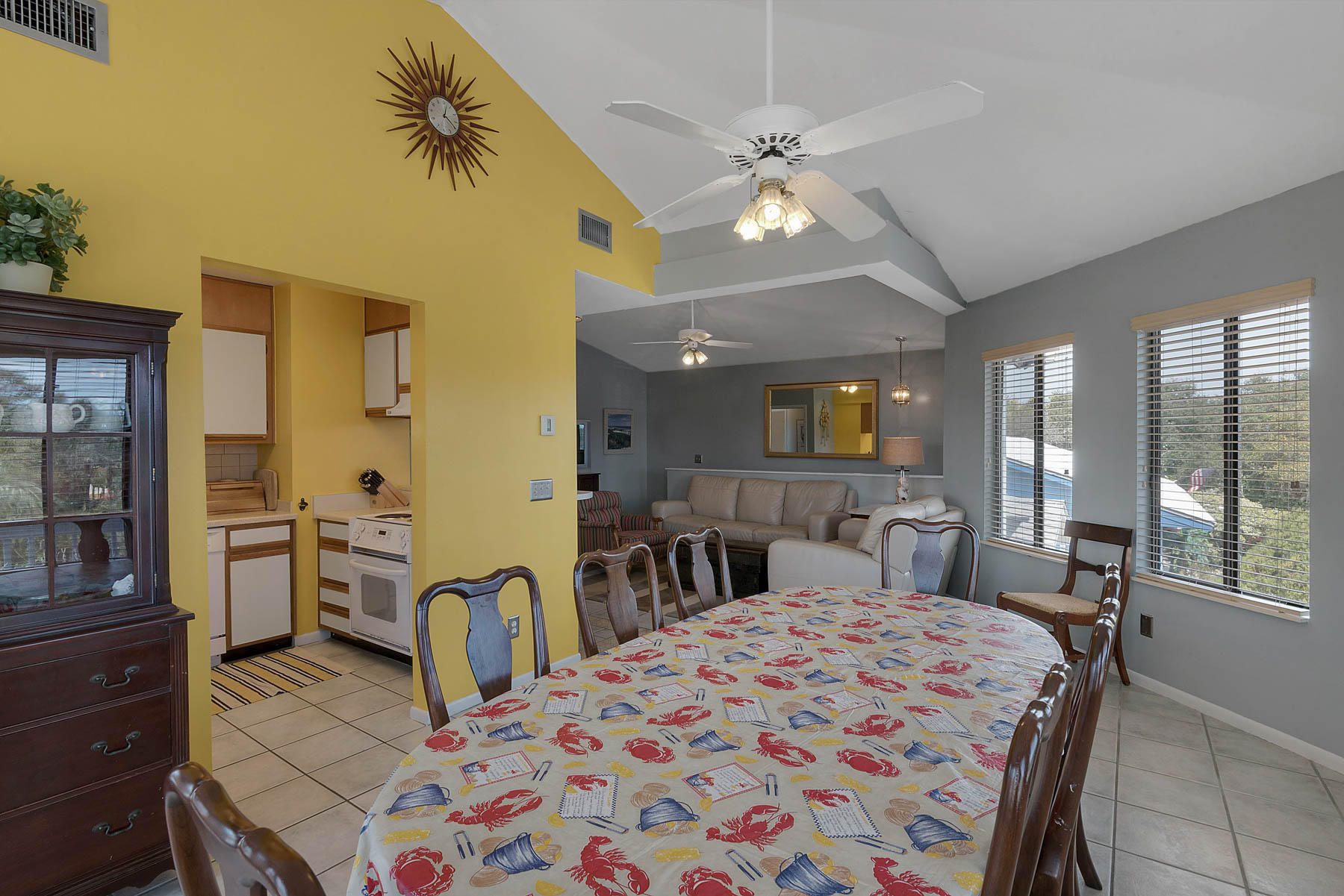 SANTA MONICA BEACH - Residential