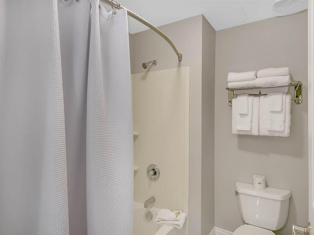 CARILLON BEACH INN - Residential