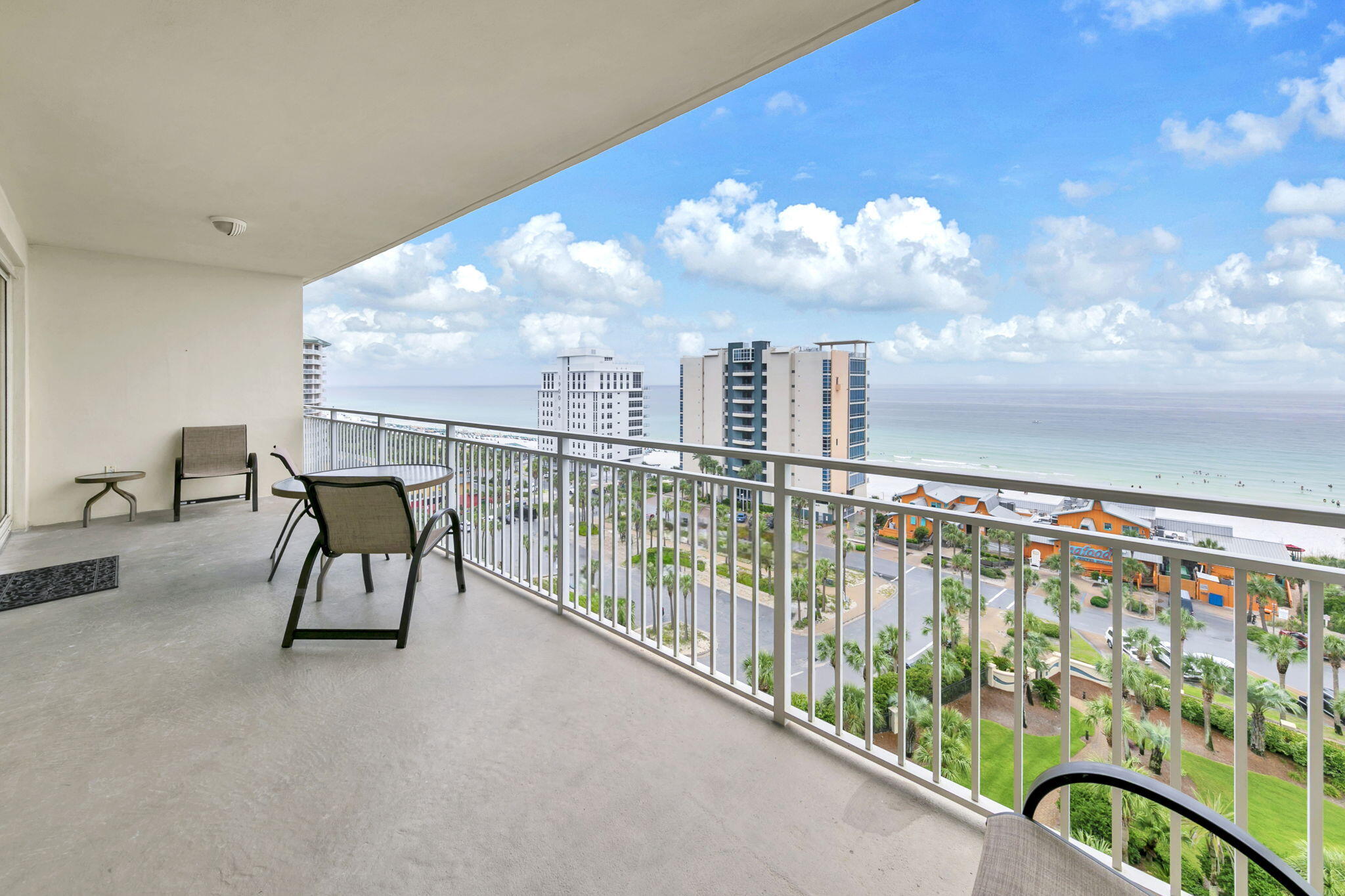 STERLING SHORES - Residential