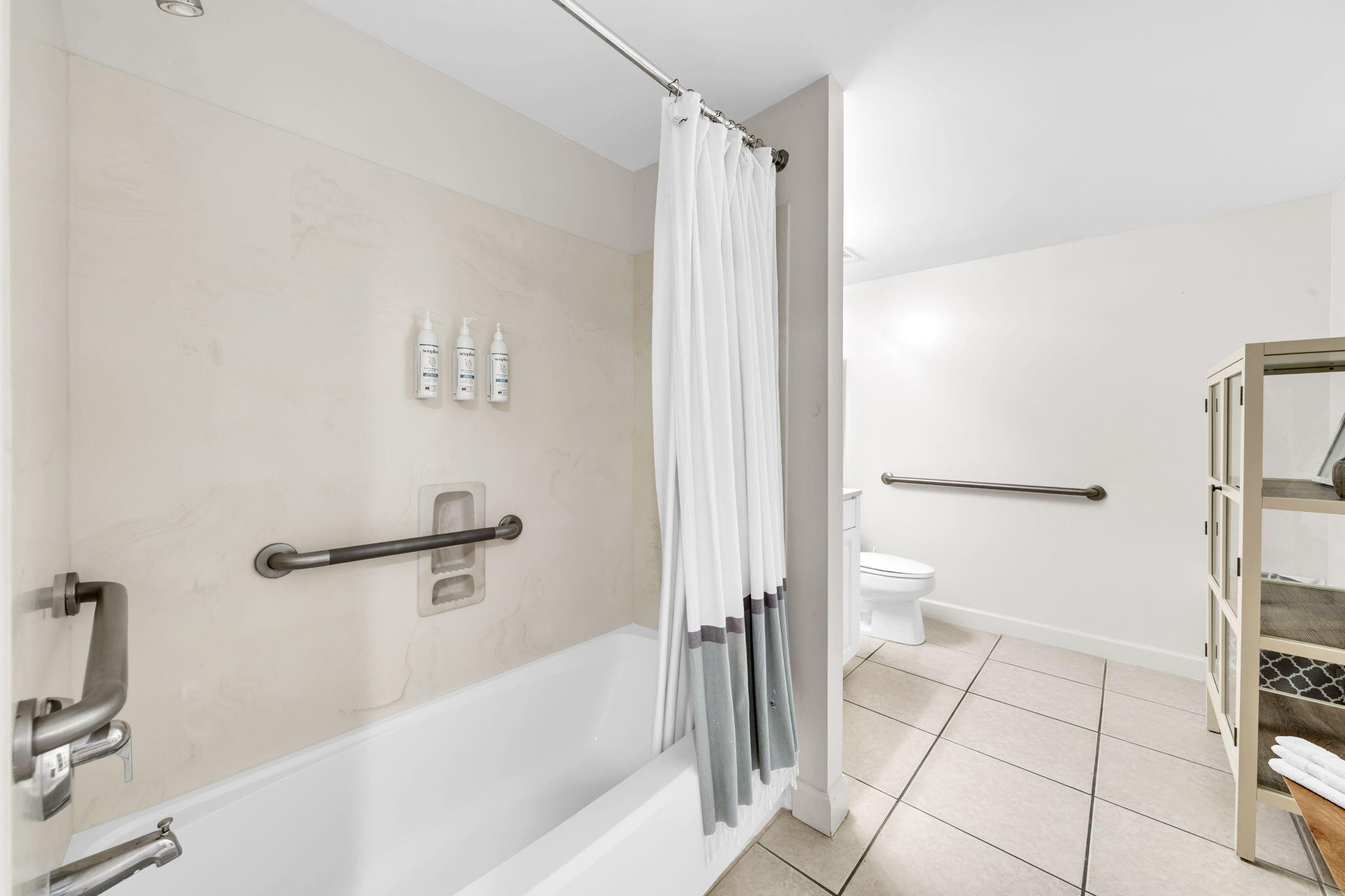 STERLING SHORES - Residential