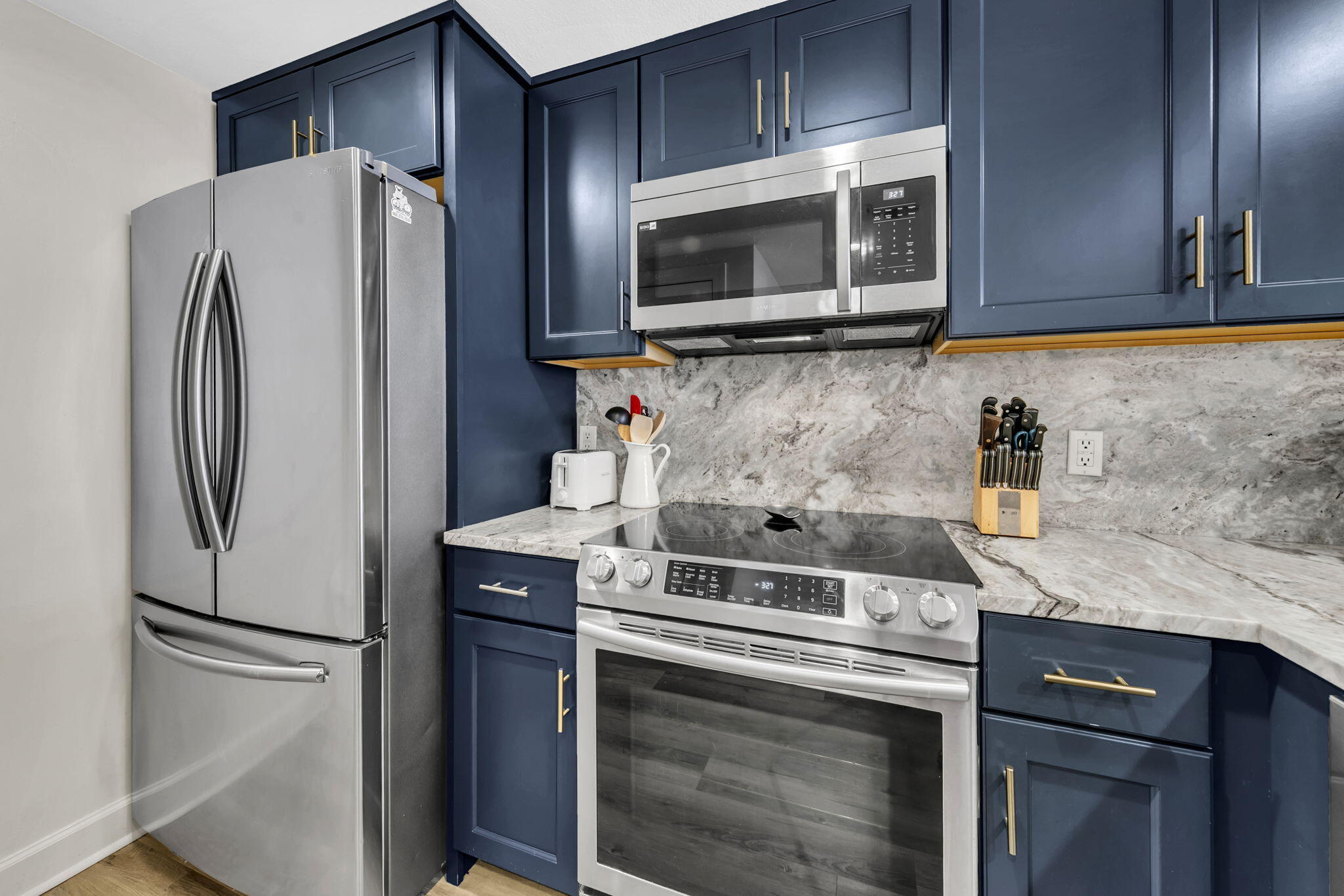 STERLING SHORES - Residential