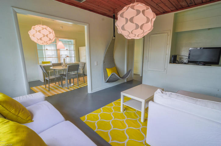 LAGUNA BEACH ESTATES - Residential