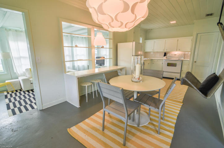 LAGUNA BEACH ESTATES - Residential