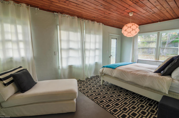 LAGUNA BEACH ESTATES - Residential