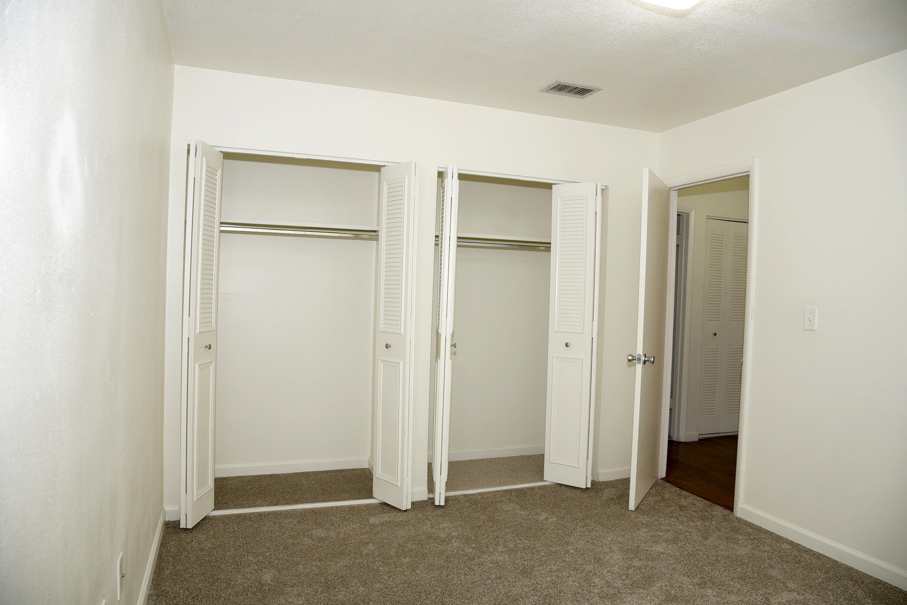 COLLEGE PARK CONDO - Residential Lease