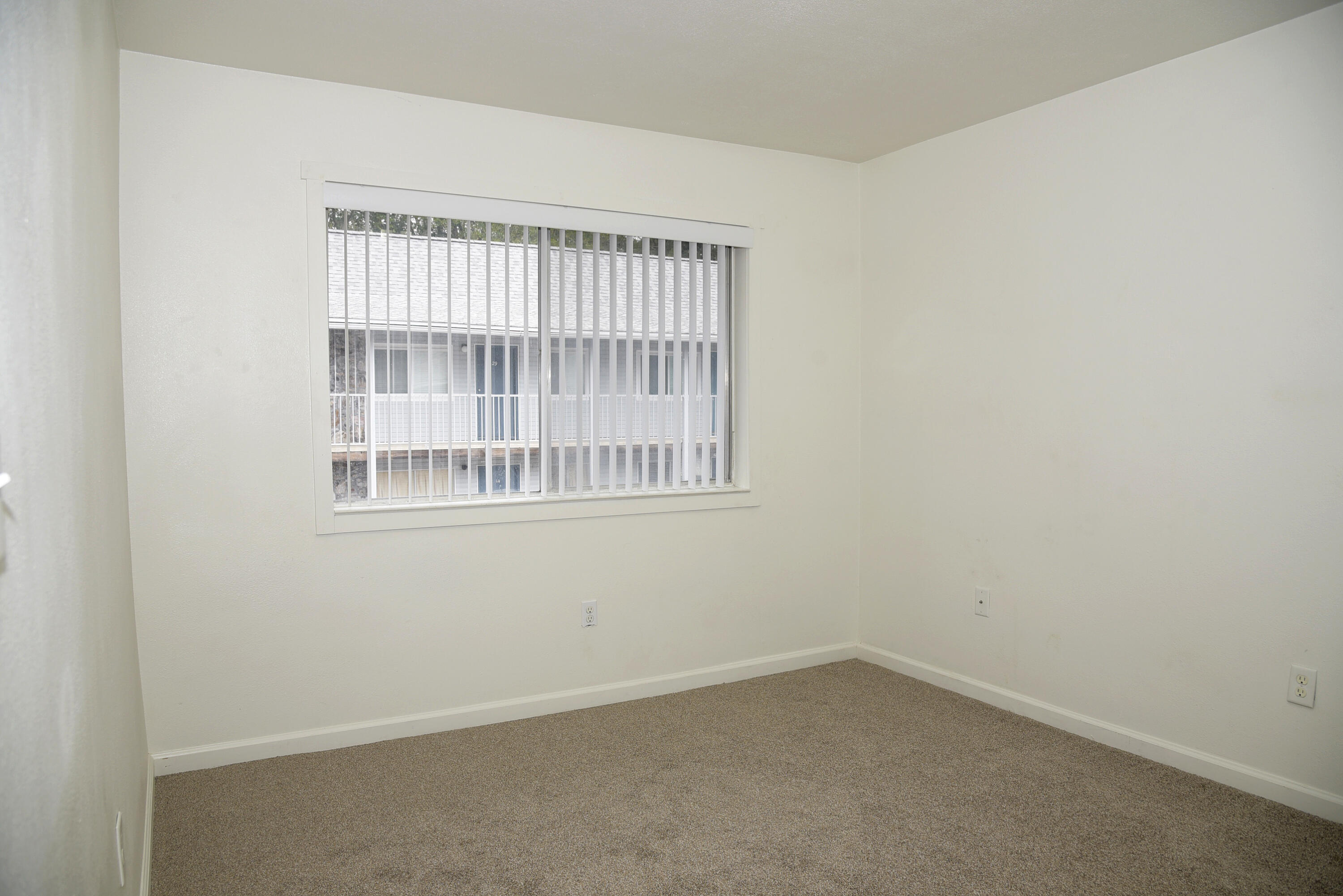 COLLEGE PARK CONDO - Residential Lease