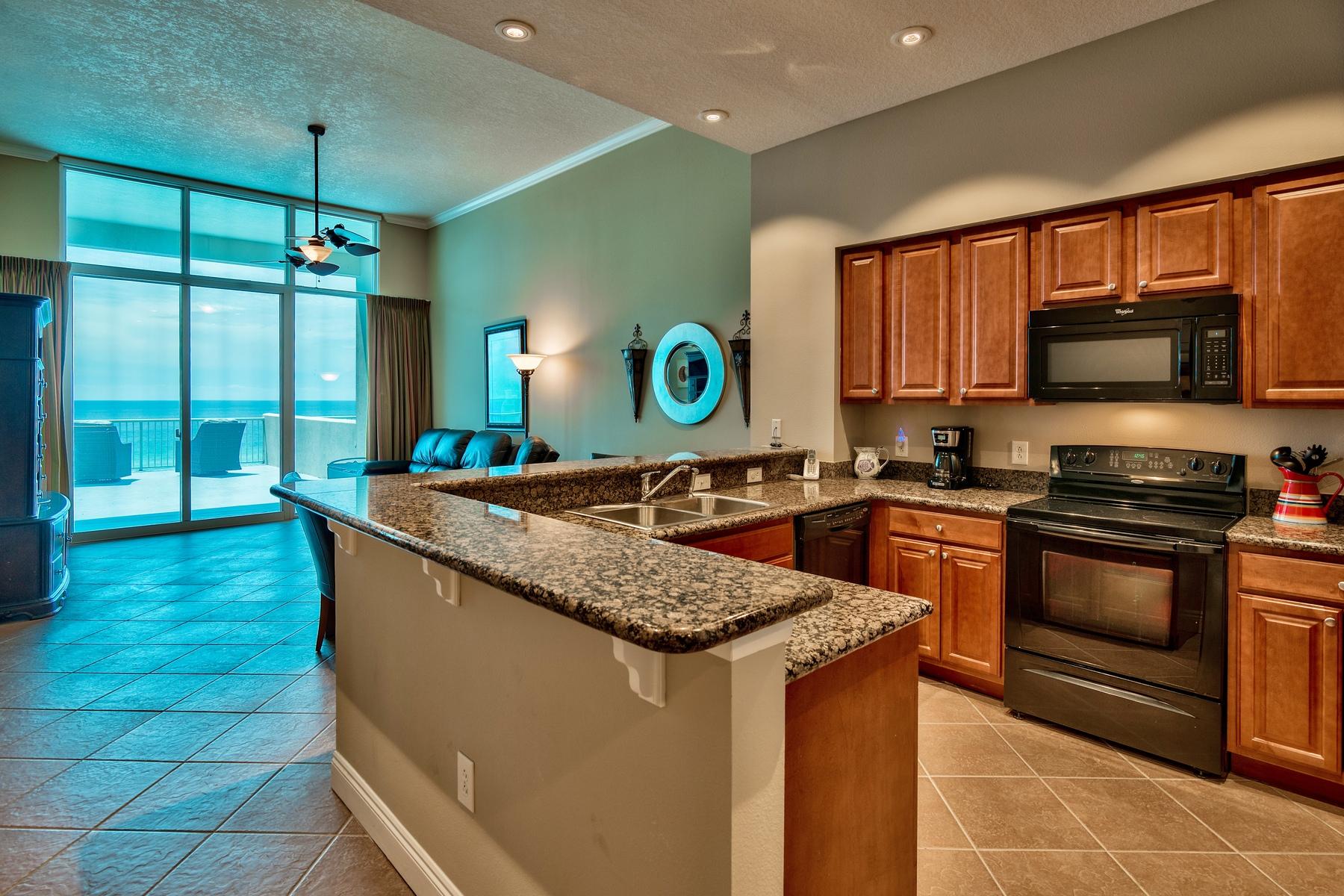 PALAZZO CONDOMINIUM - Residential