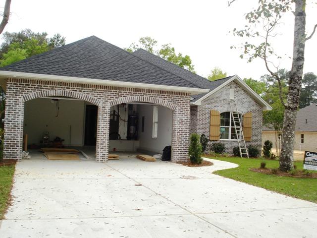 MAGNOLIA WOODS - Residential