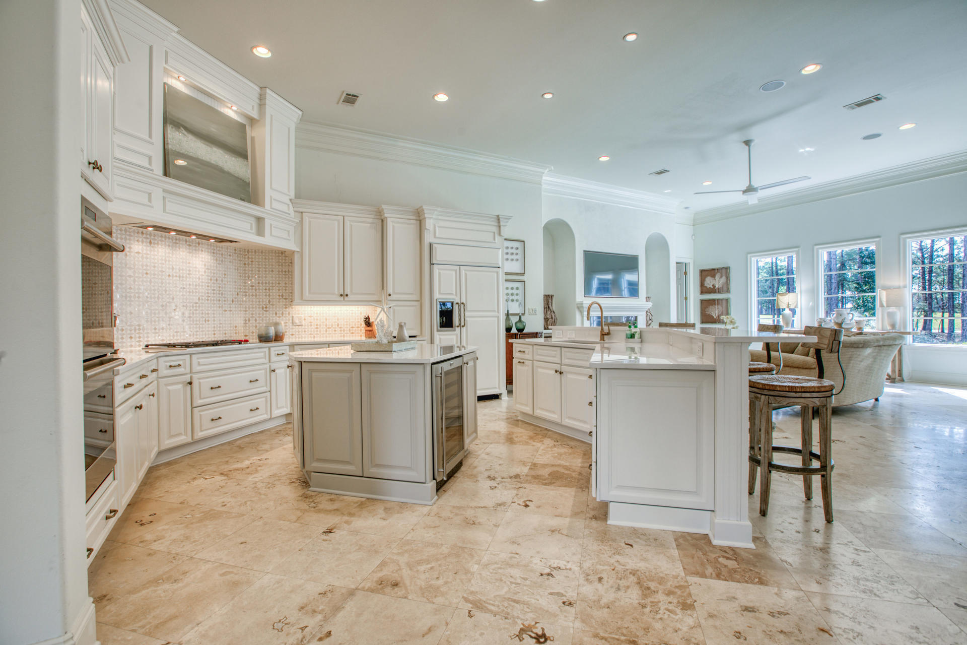 BURNT PINE EAST - Residential