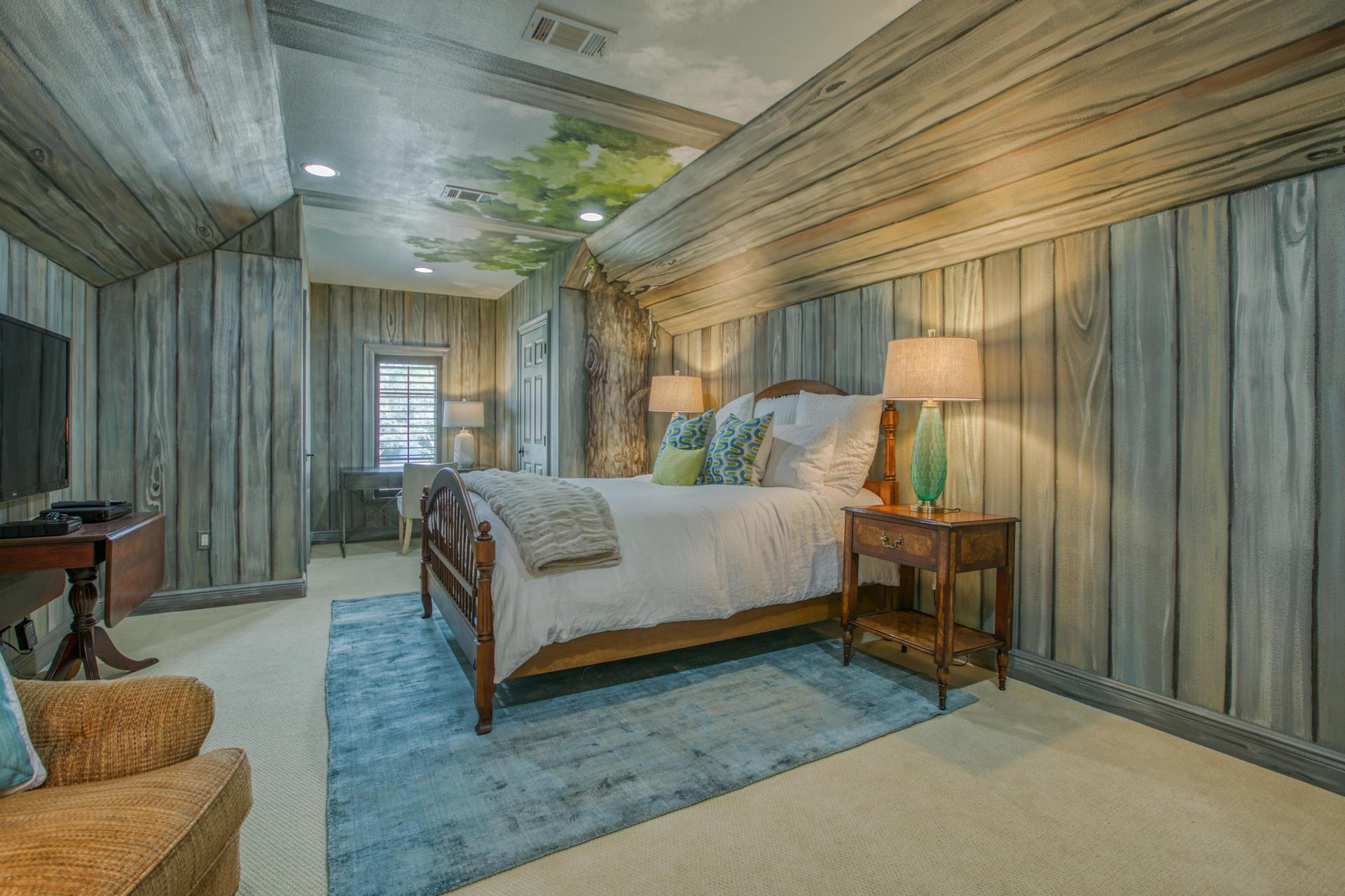 BURNT PINE EAST - Residential