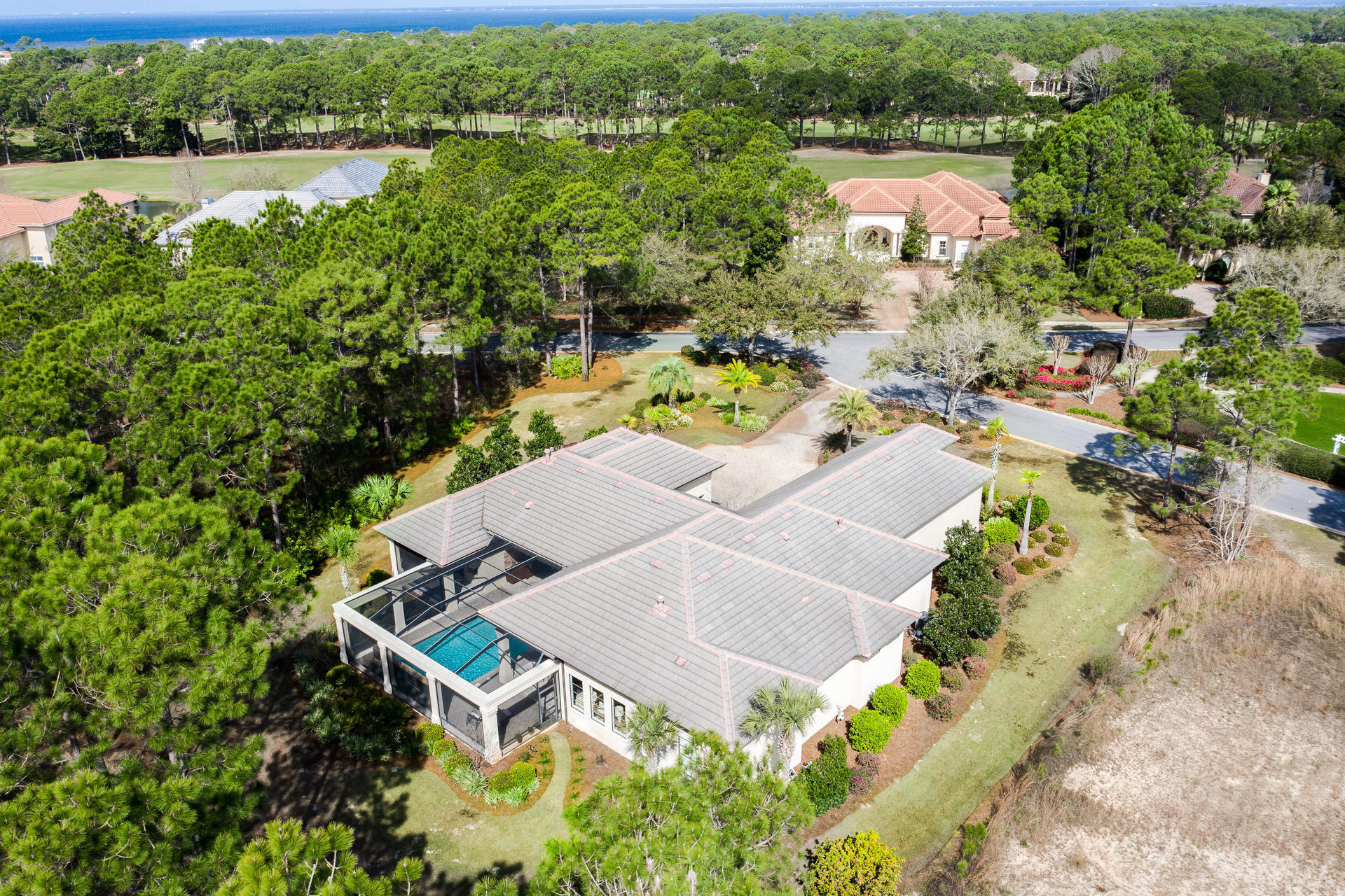 BURNT PINE EAST - Residential
