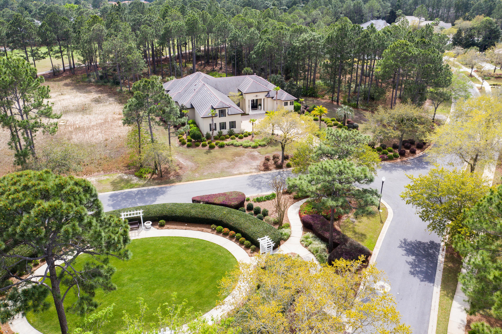 BURNT PINE EAST - Residential