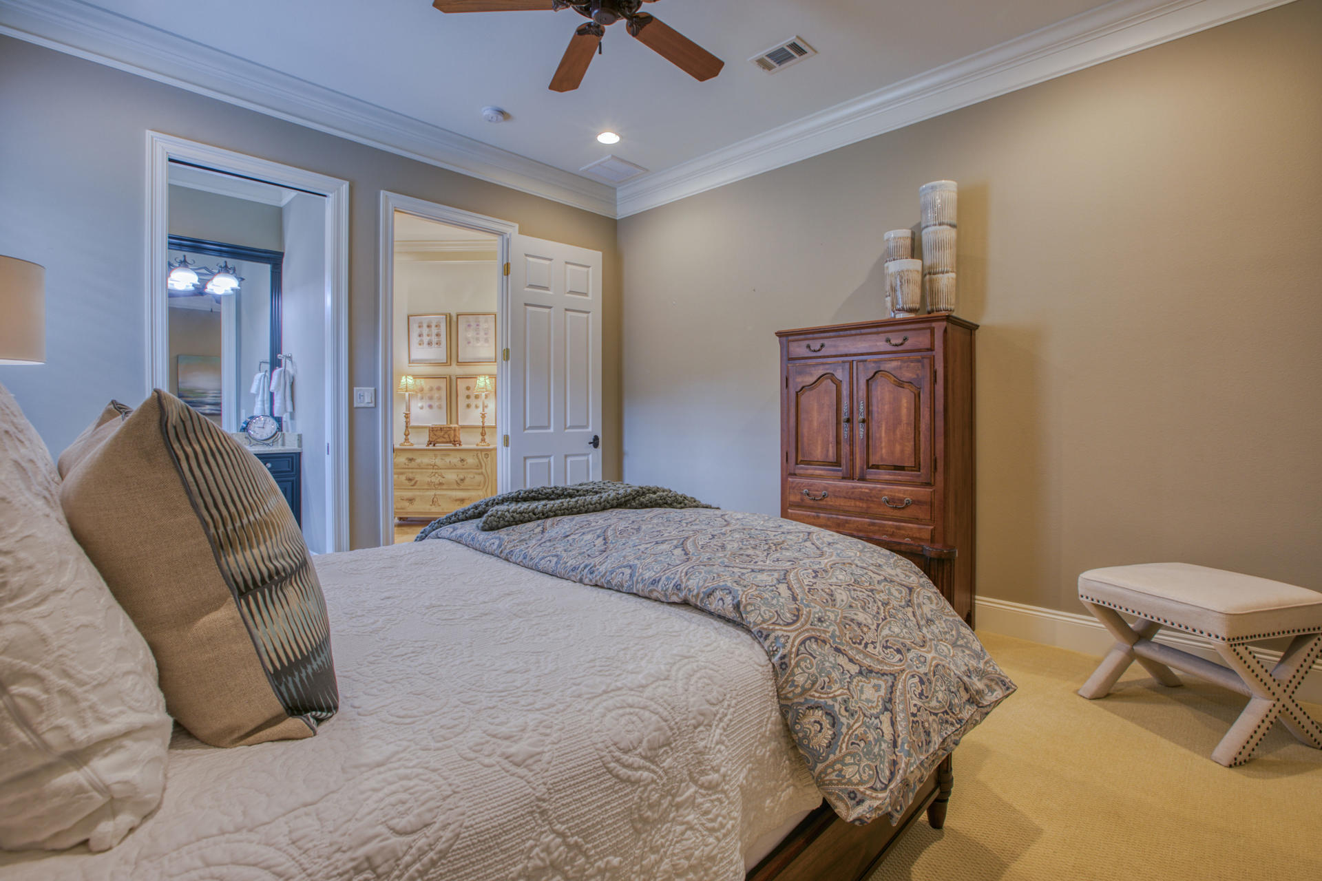 BURNT PINE EAST - Residential
