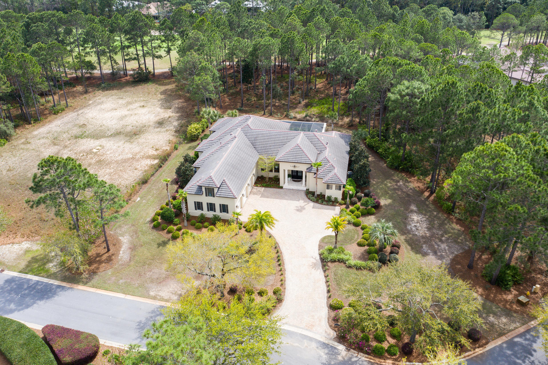 BURNT PINE EAST - Residential