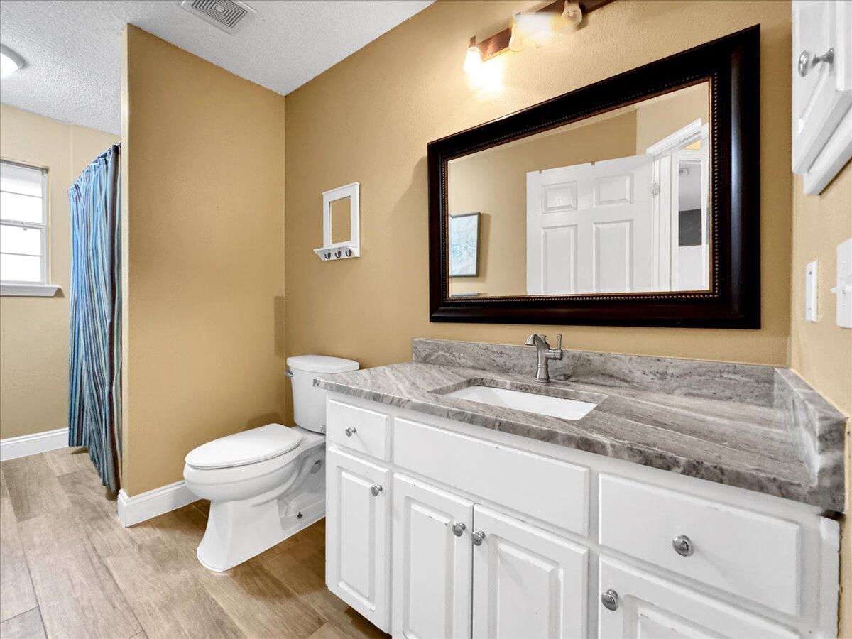 HOLLEY BY THE SEA - Residential