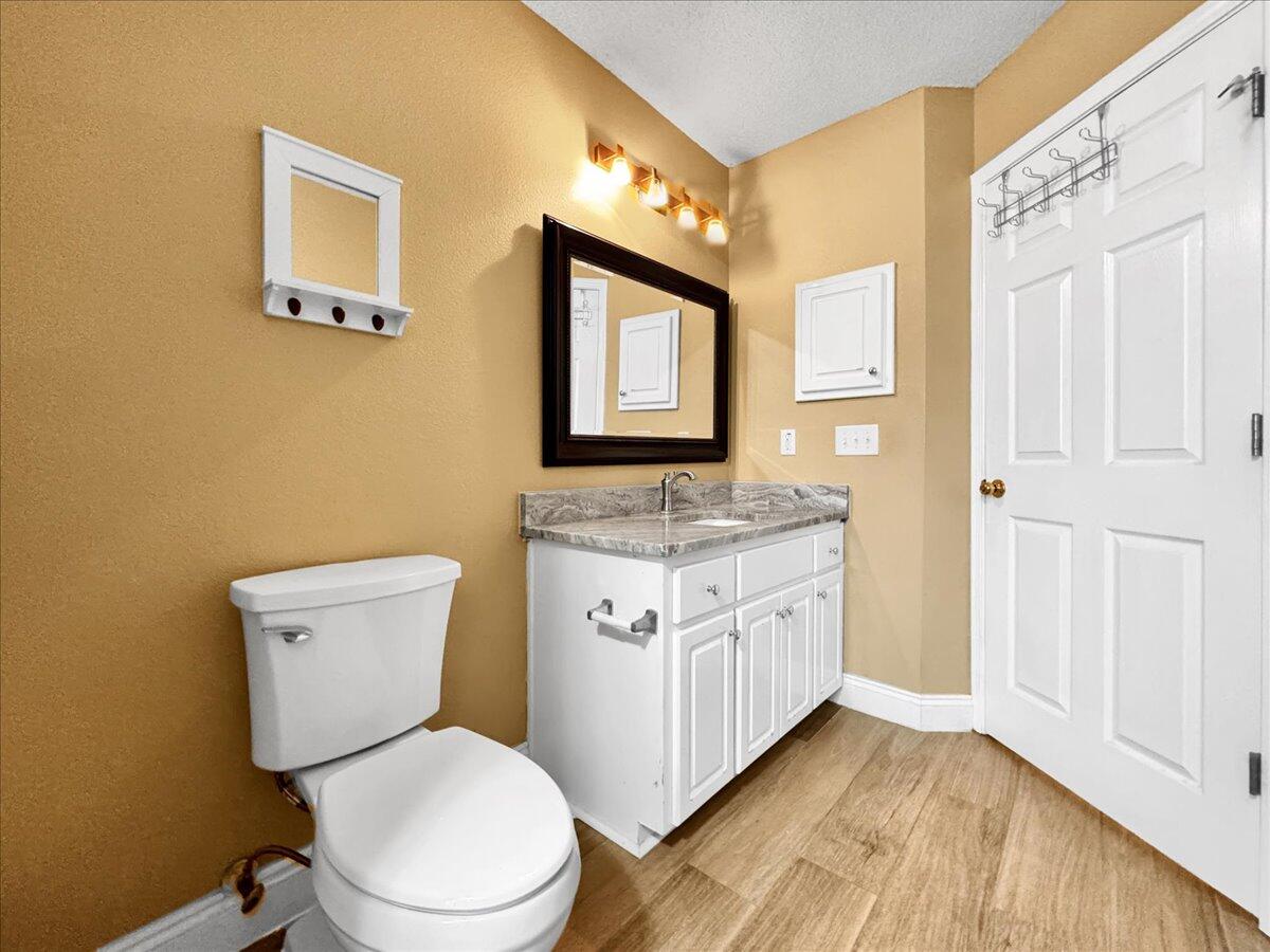 HOLLEY BY THE SEA - Residential