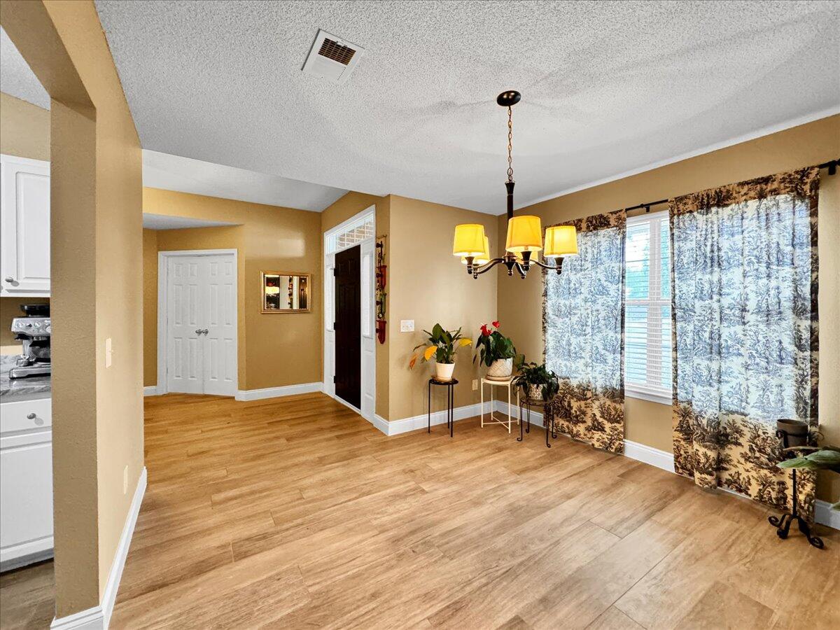 HOLLEY BY THE SEA - Residential