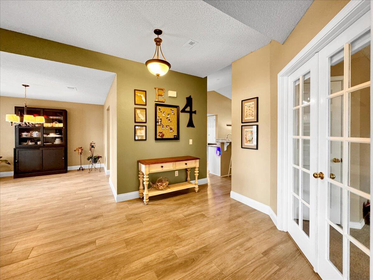 HOLLEY BY THE SEA - Residential