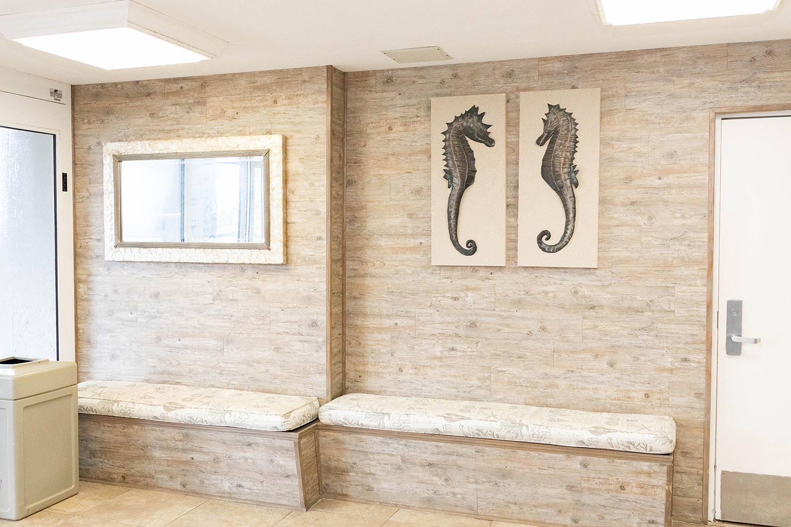 ISLAND ECHOS CONDO - Residential