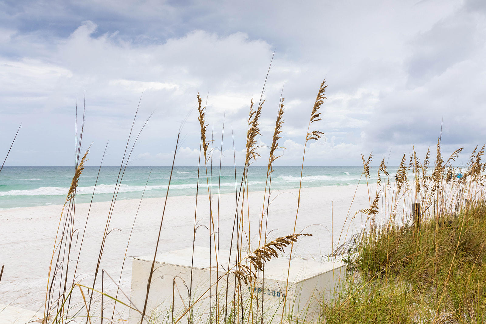 ISLAND ECHOS CONDO - Residential