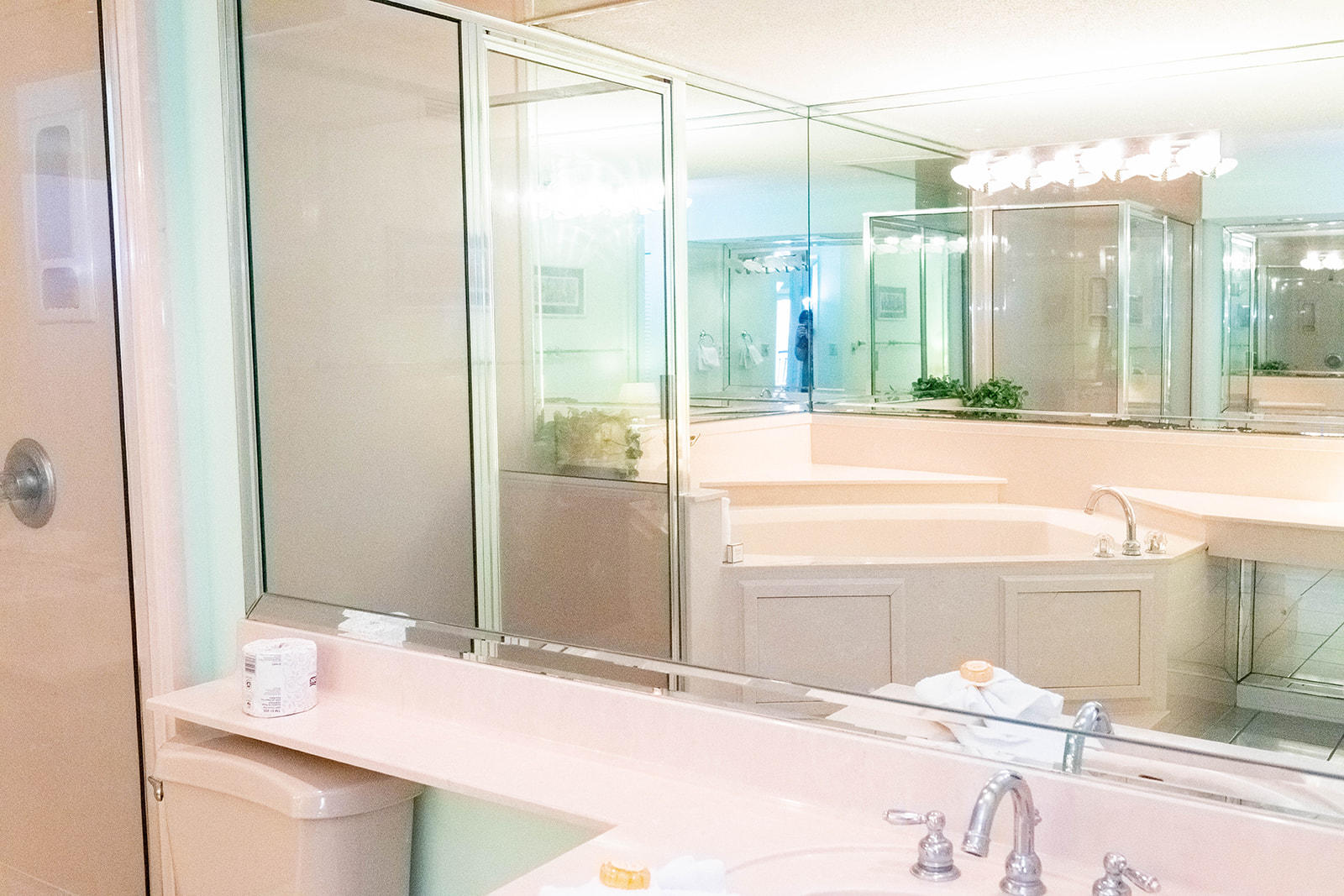 ISLAND ECHOS CONDO - Residential