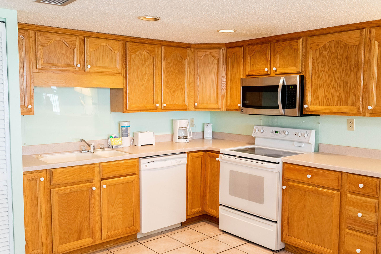 ISLAND ECHOS CONDO - Residential