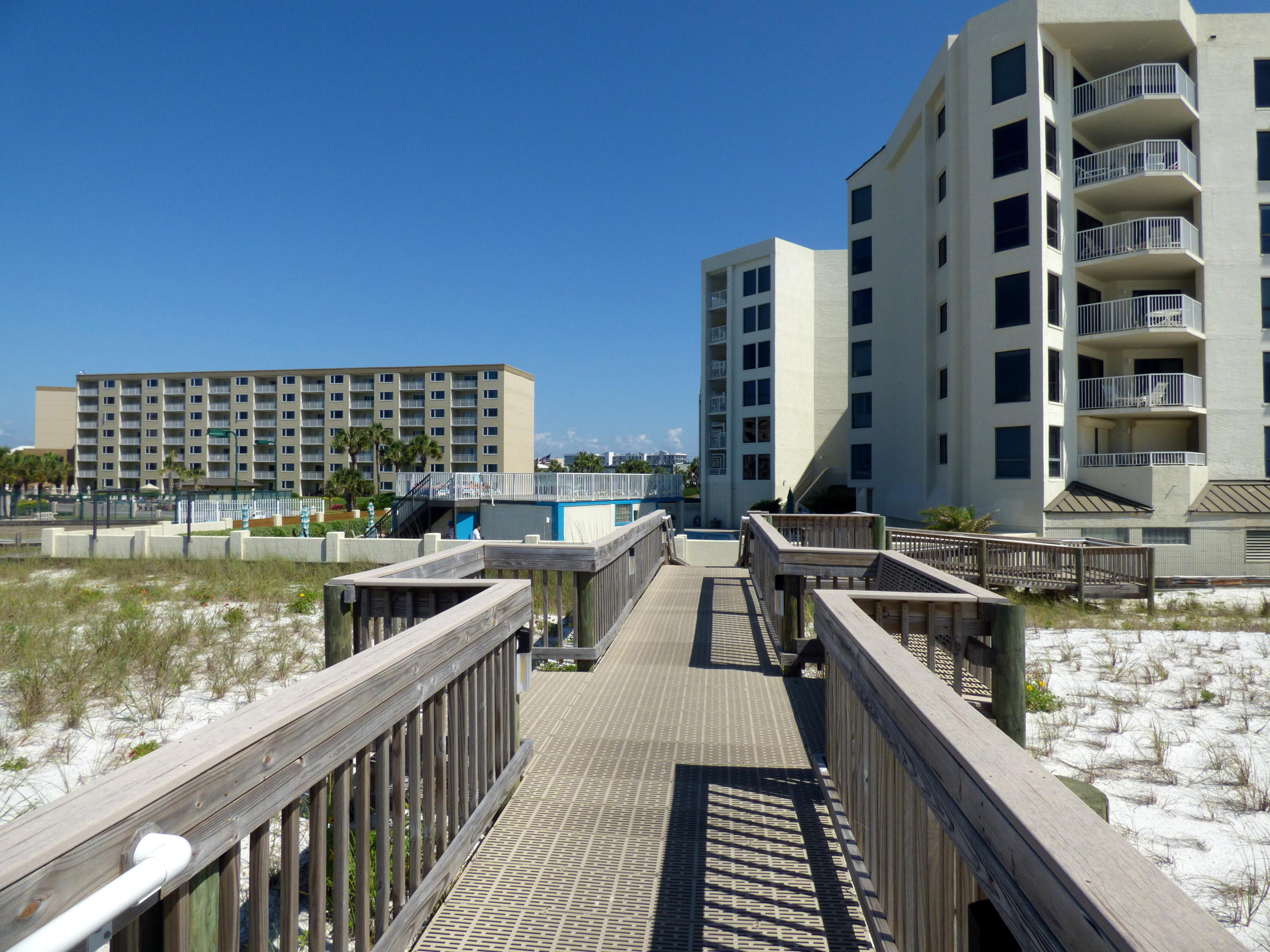 Inlet Reef Club - Residential
