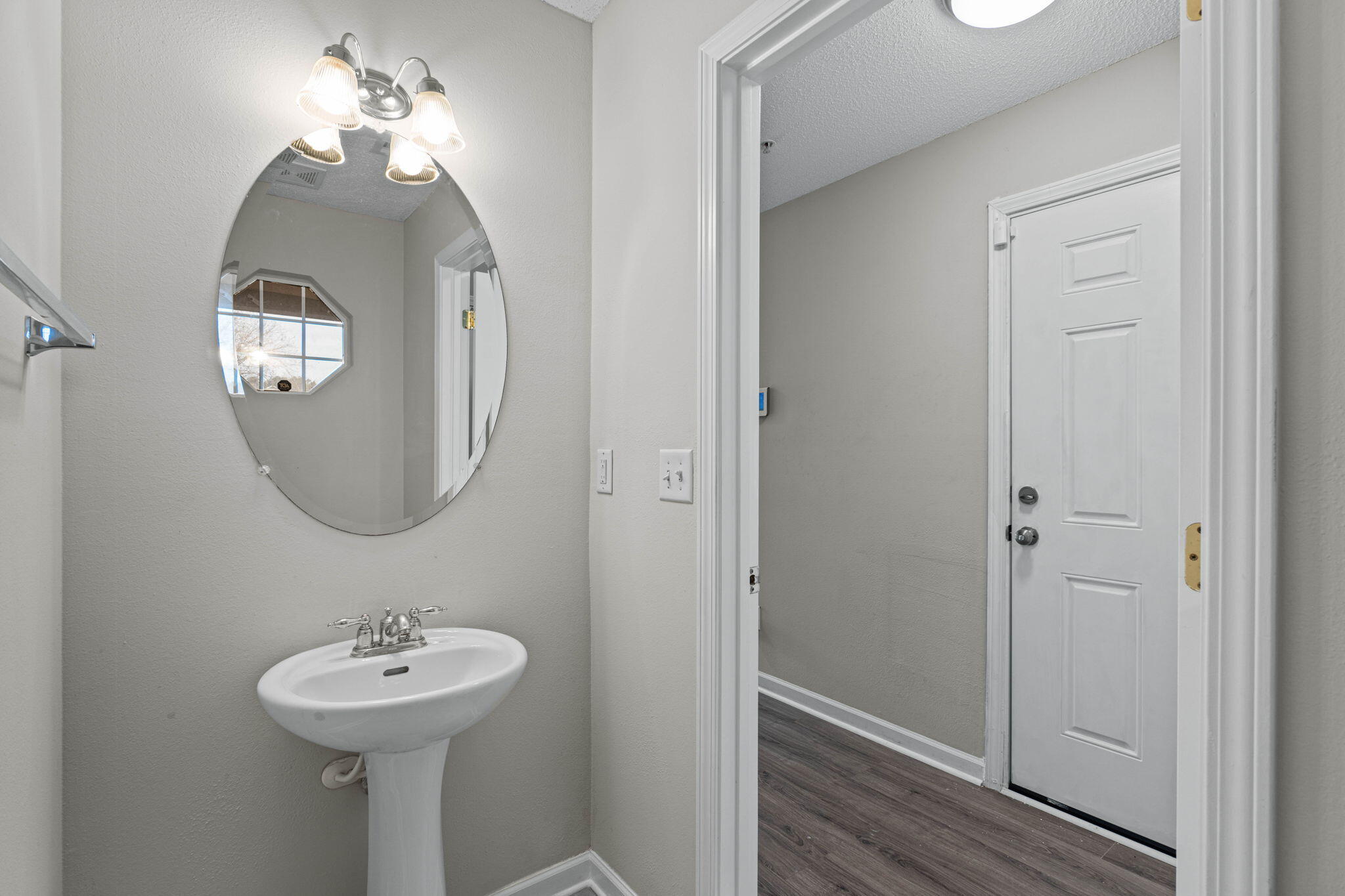 ROLLING PINES - Residential Lease