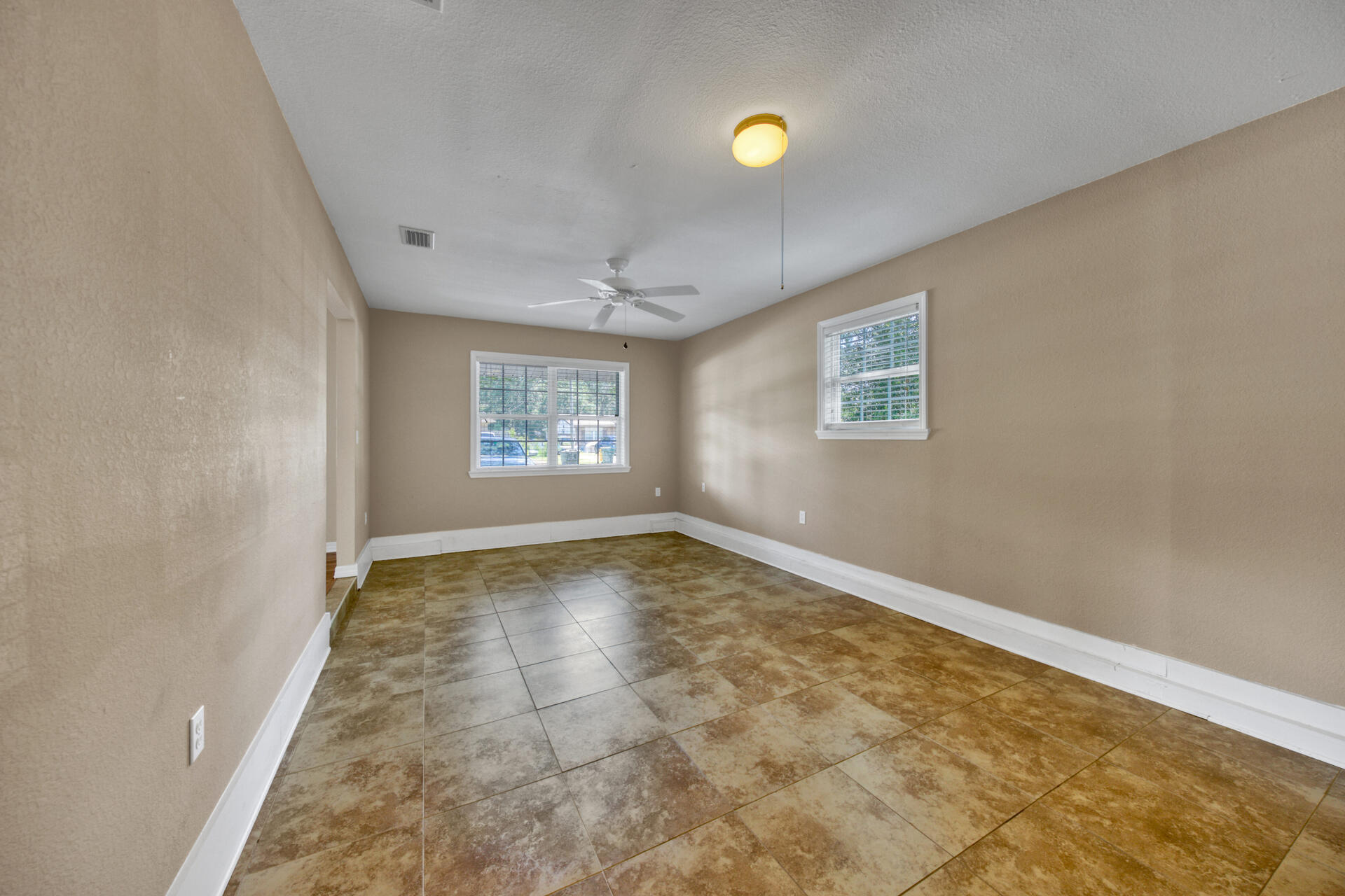 SO RANG 24 (242000.00) - Residential