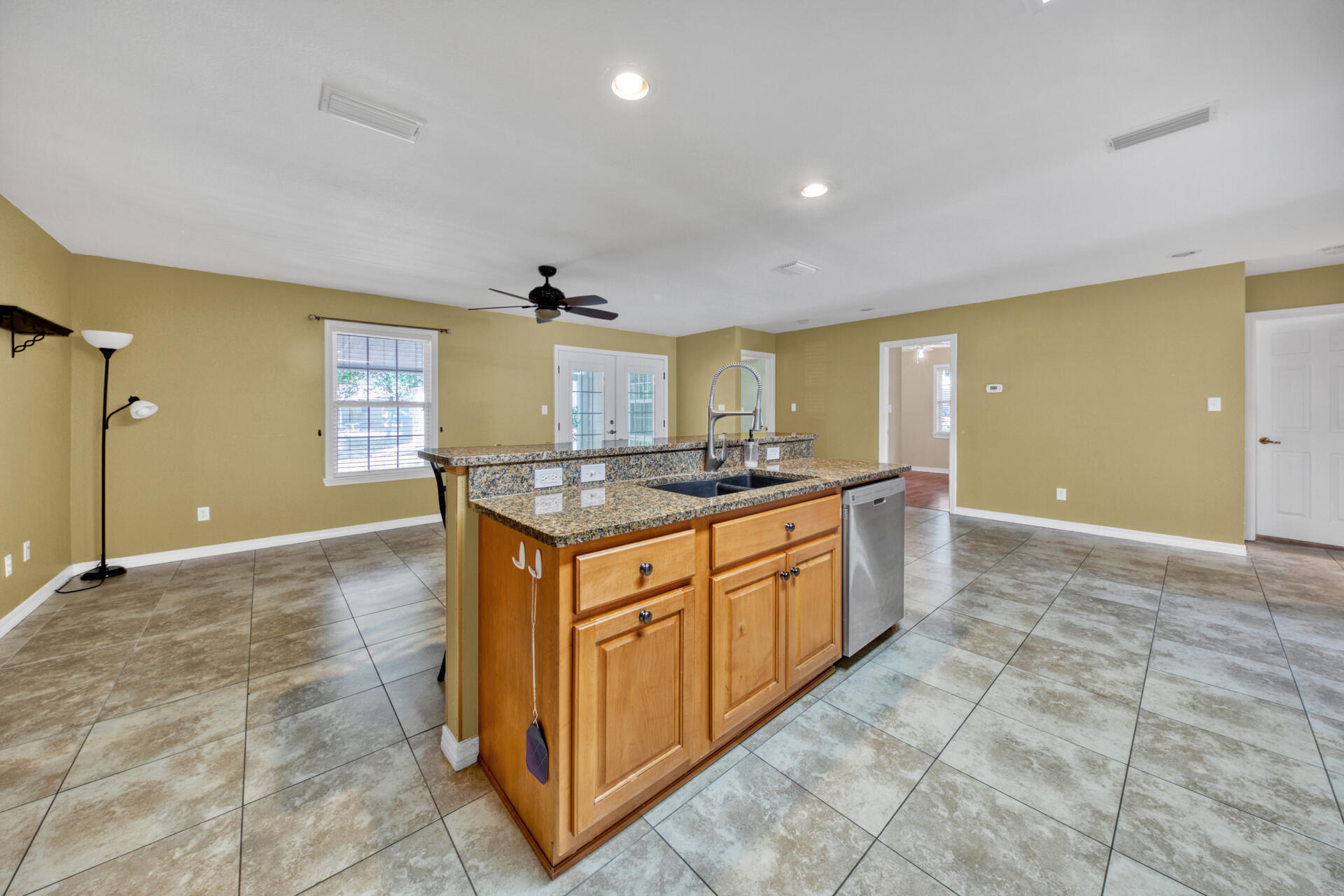 SO RANG 24 (242000.00) - Residential