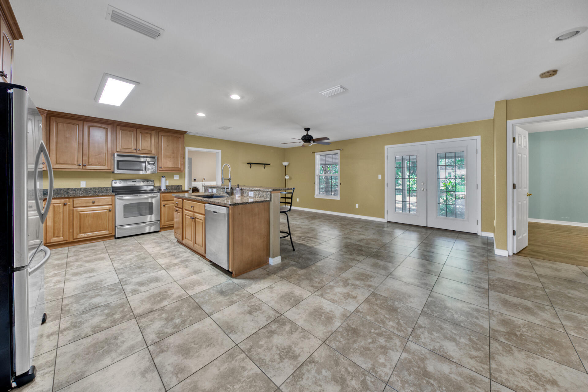 SO RANG 24 (242000.00) - Residential