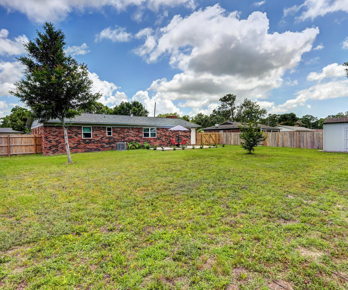 MYRTLE GROVE WEST - Residential