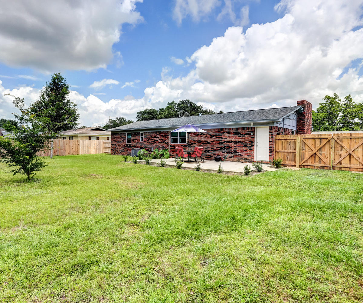 MYRTLE GROVE WEST - Residential