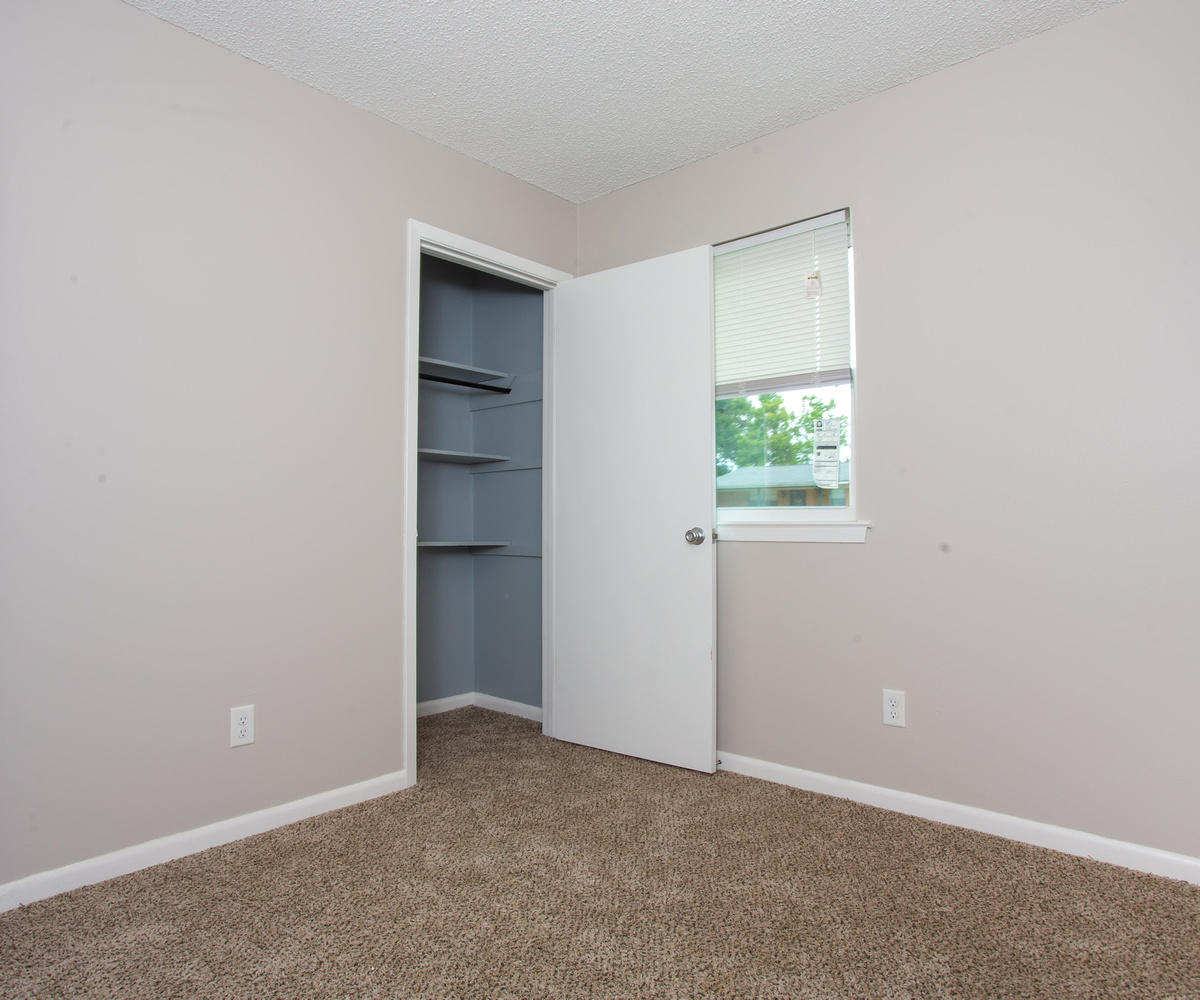 MYRTLE GROVE WEST - Residential