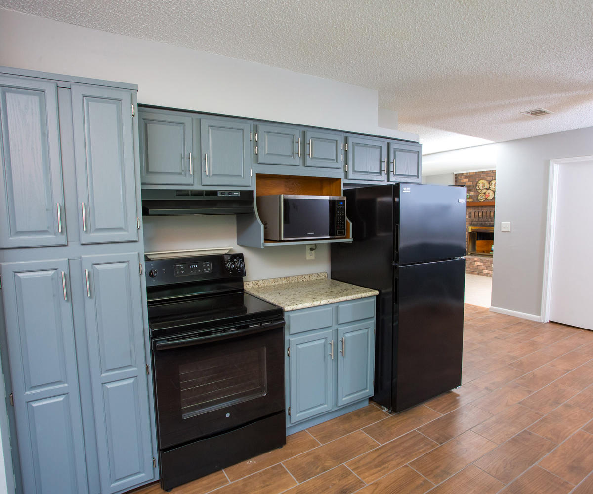 MYRTLE GROVE WEST - Residential