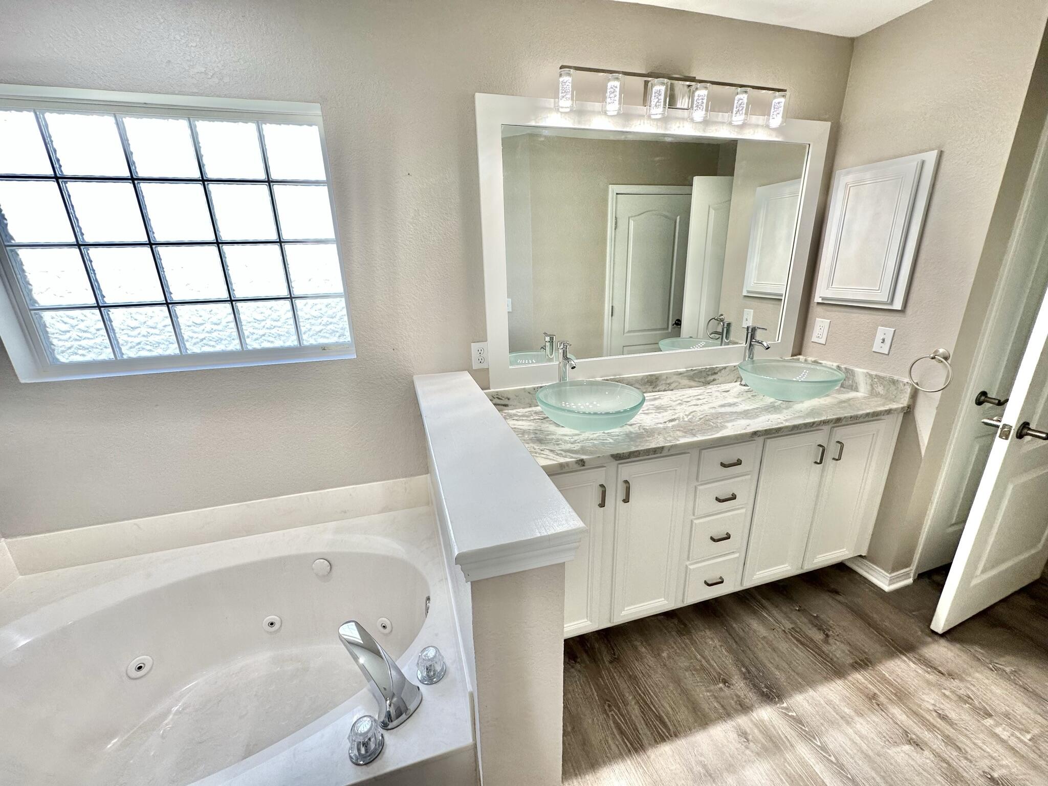 DRIFTWOOD ESTATES 1B - Residential