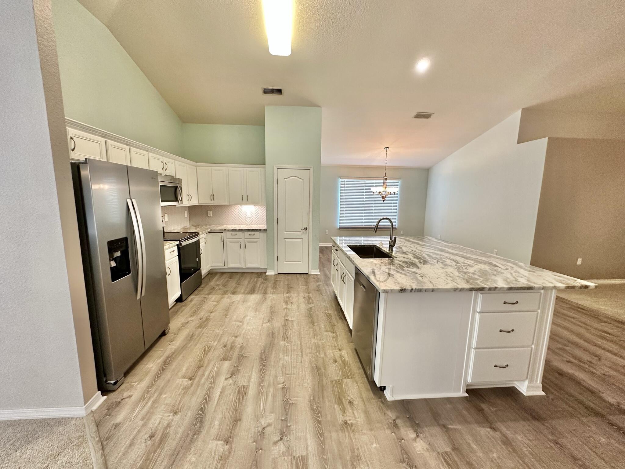 DRIFTWOOD ESTATES 1B - Residential