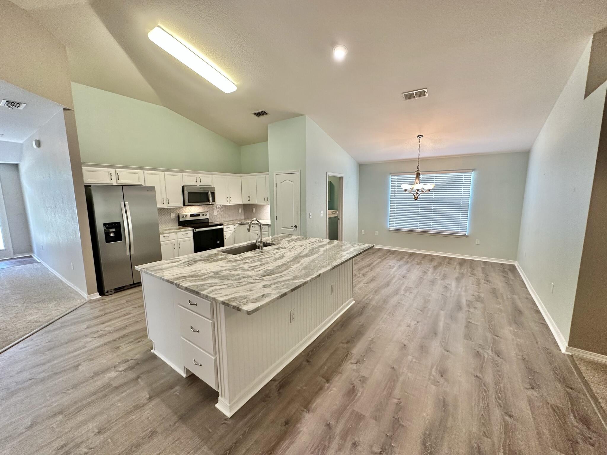 DRIFTWOOD ESTATES 1B - Residential