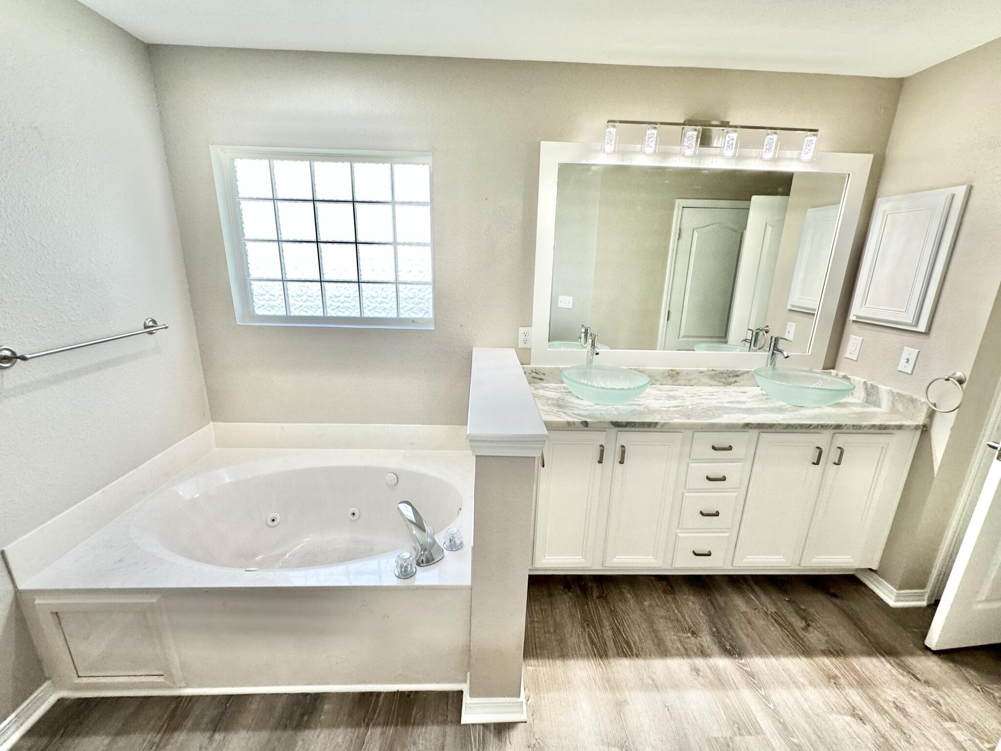 DRIFTWOOD ESTATES 1B - Residential