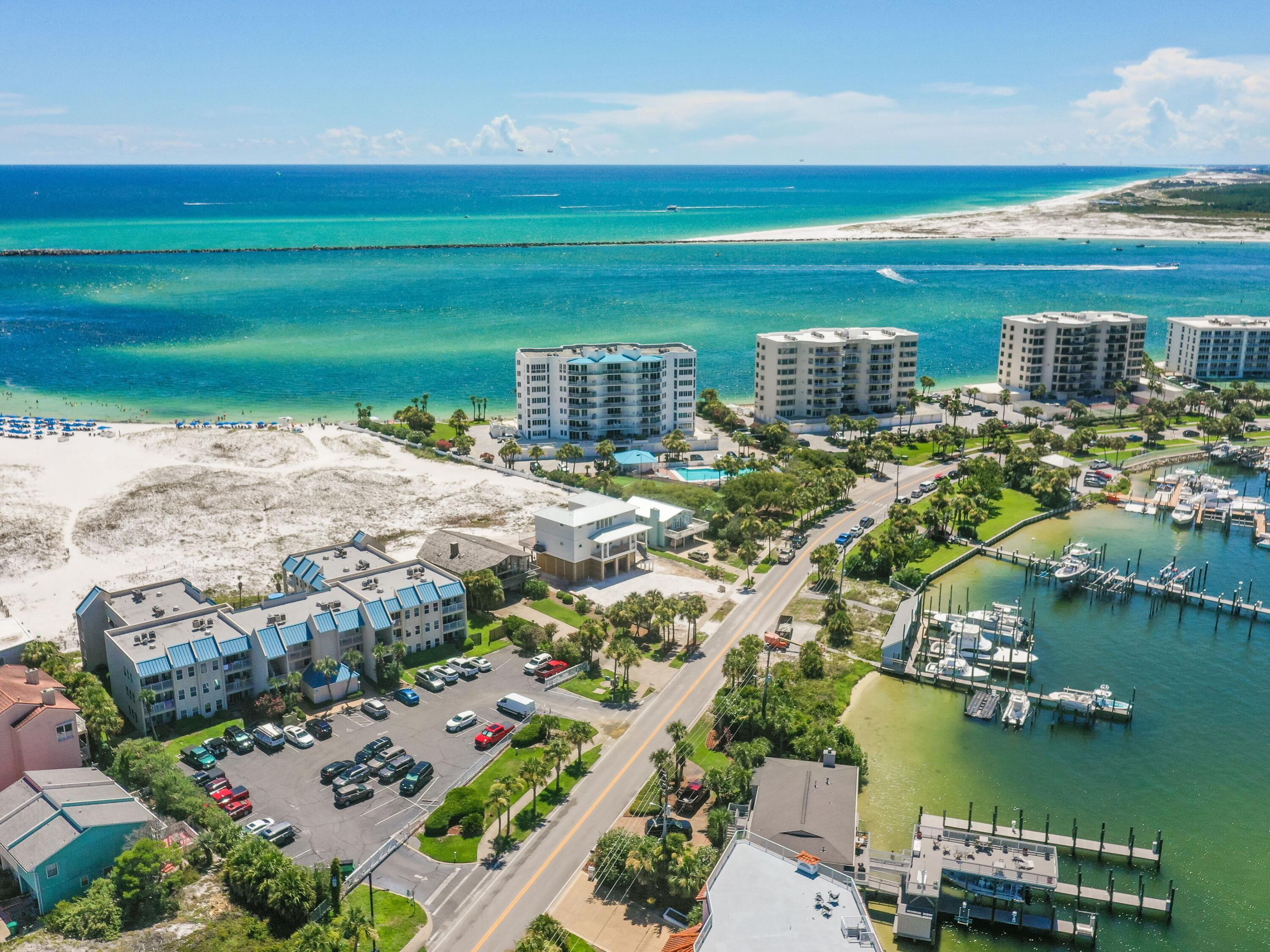 POOLSIDE VILLAS CONDO - Residential